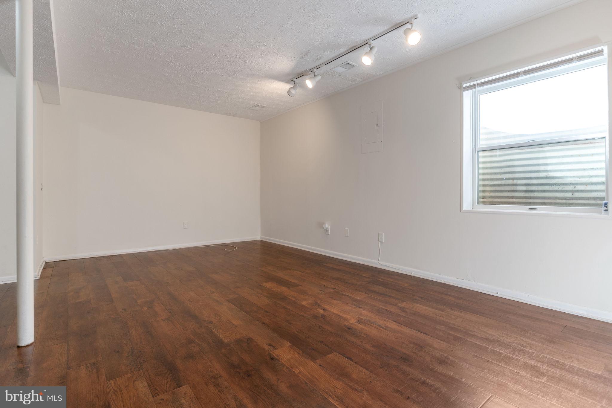 WINTER HILL - Residential Lease