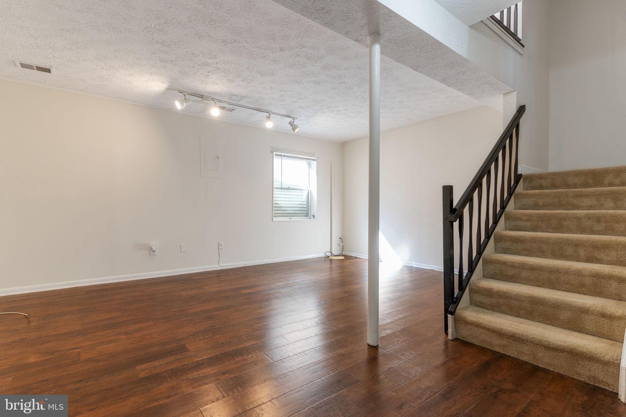 WINTER HILL - Residential Lease