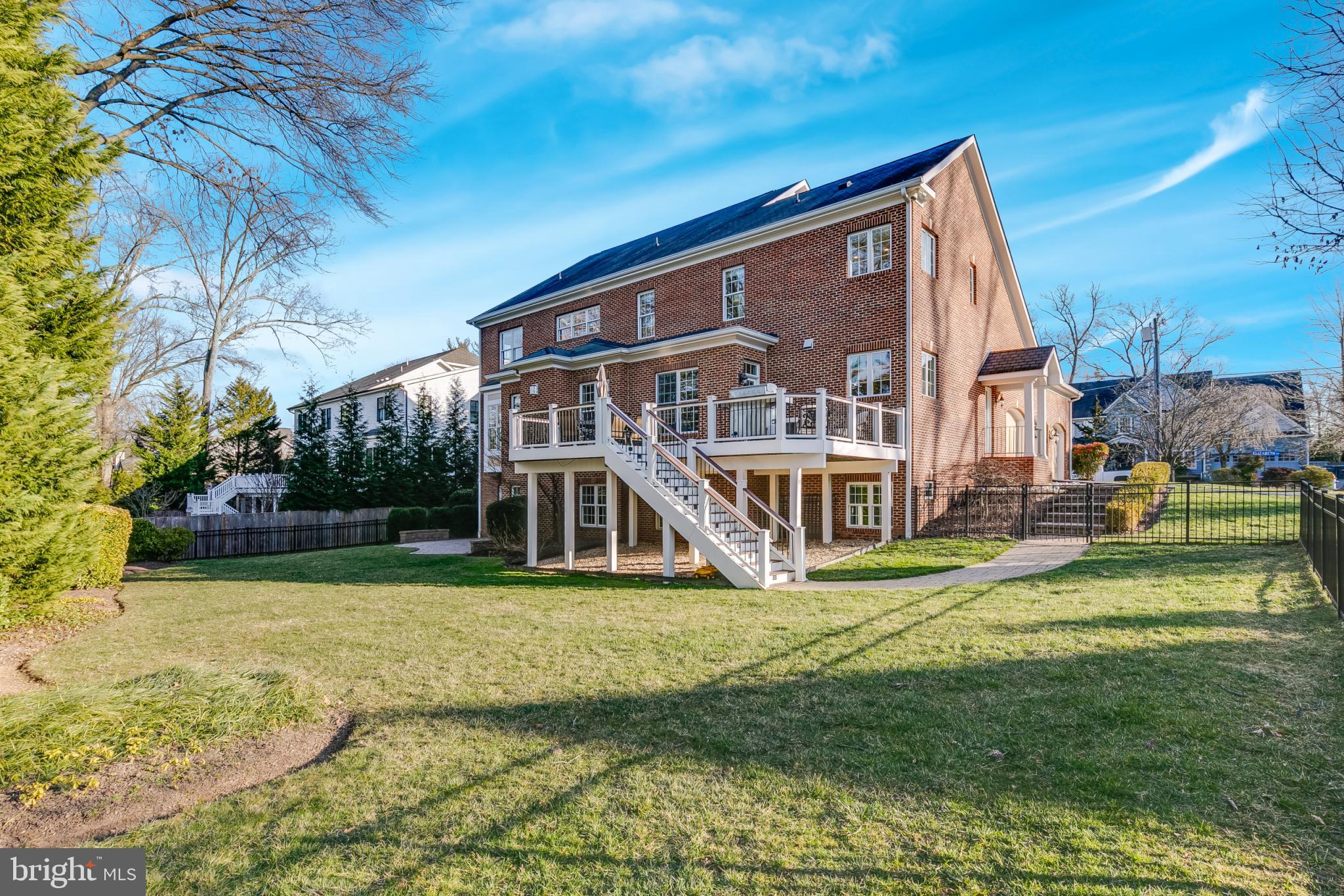 HANSBOROUGH - Residential