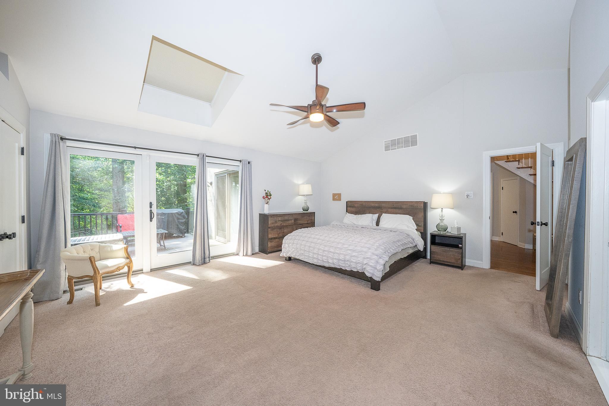 MEADOW BROOK - Residential