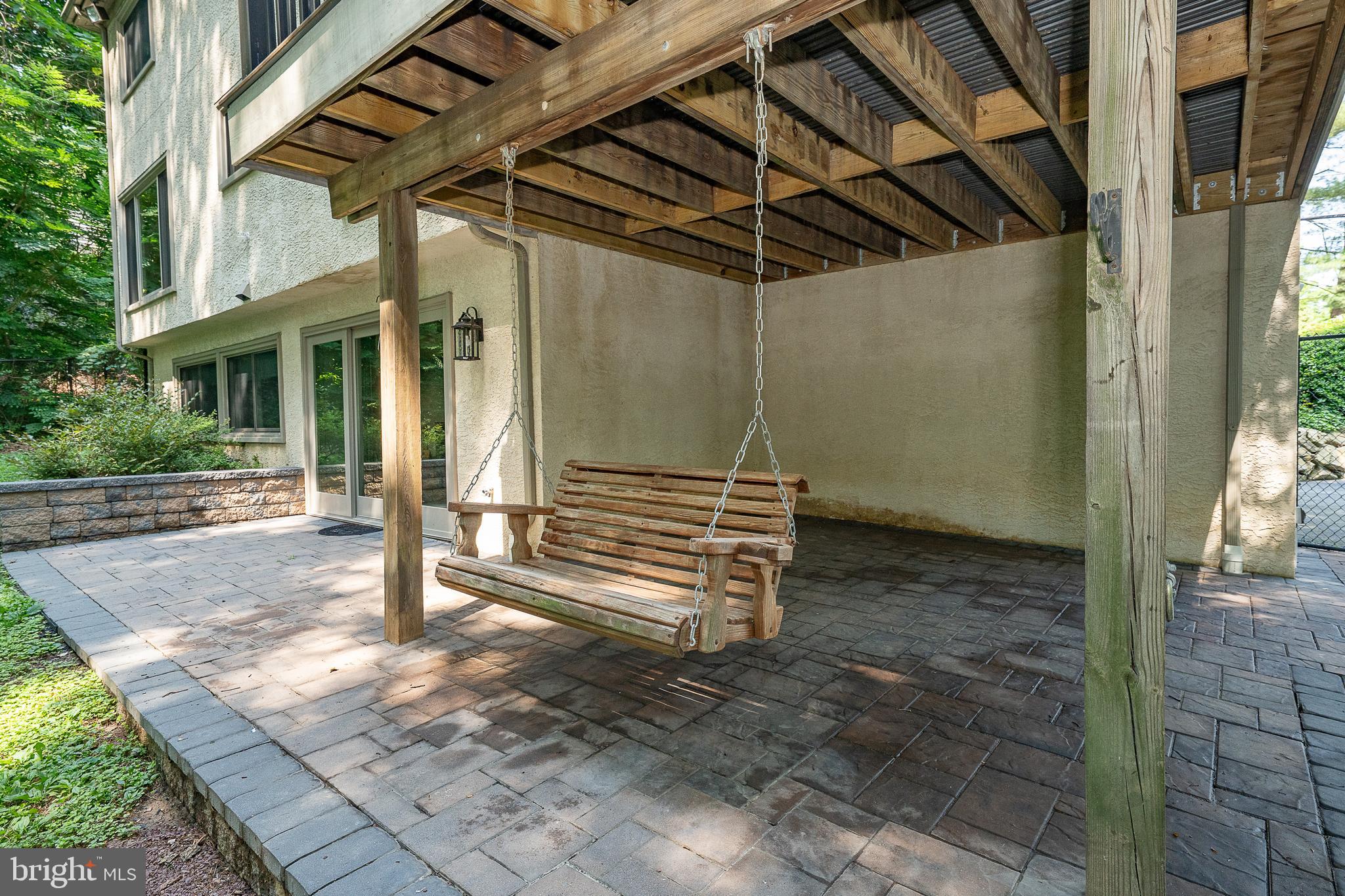MEADOW BROOK - Residential