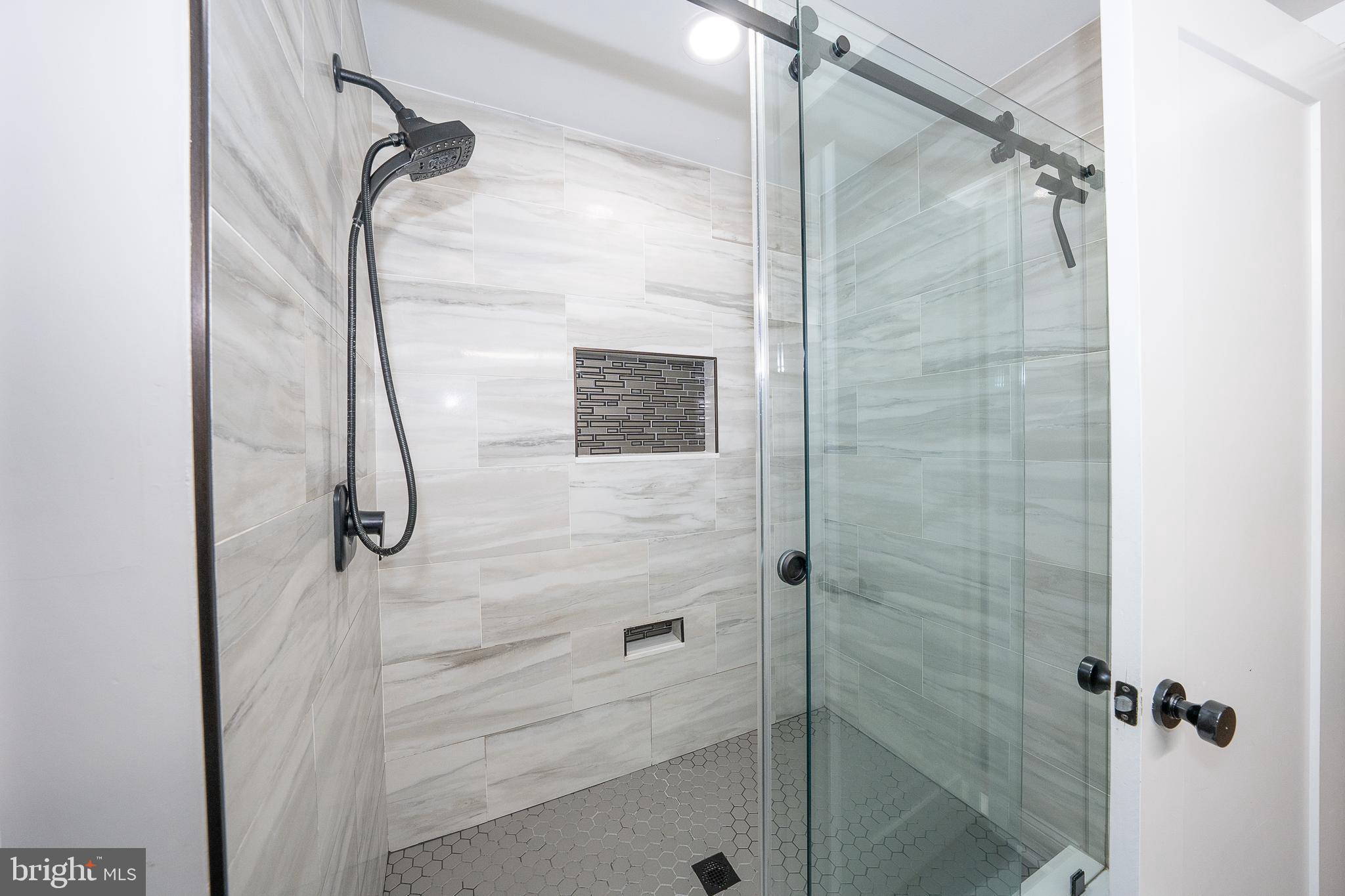 MEADOW BROOK - Residential