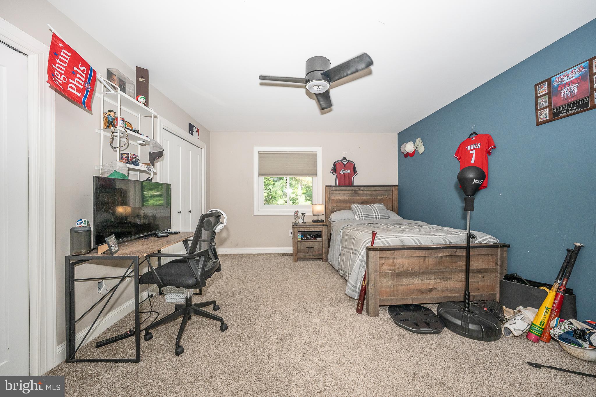 MEADOW BROOK - Residential