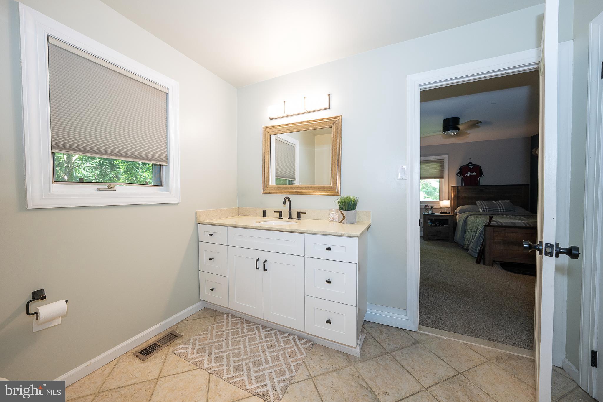 MEADOW BROOK - Residential