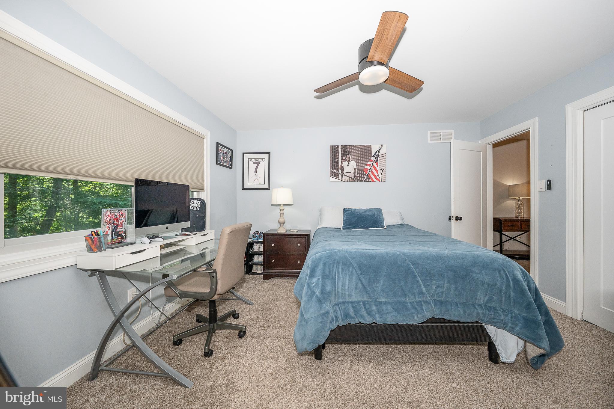 MEADOW BROOK - Residential