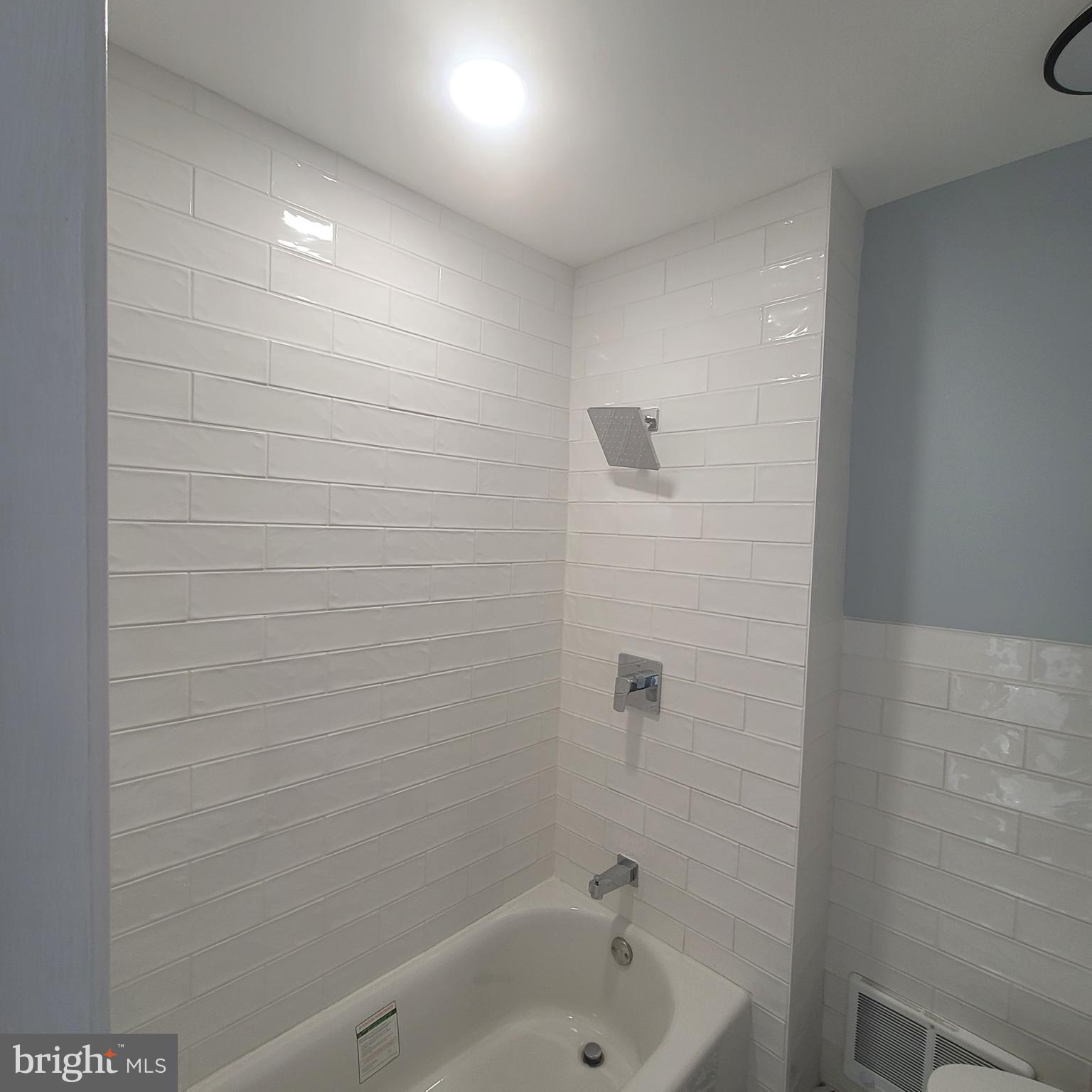 ROXBOROUGH - Residential Lease