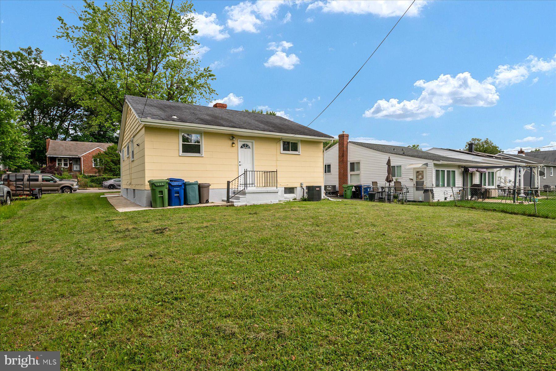 HAMILTON HILLS - Residential
