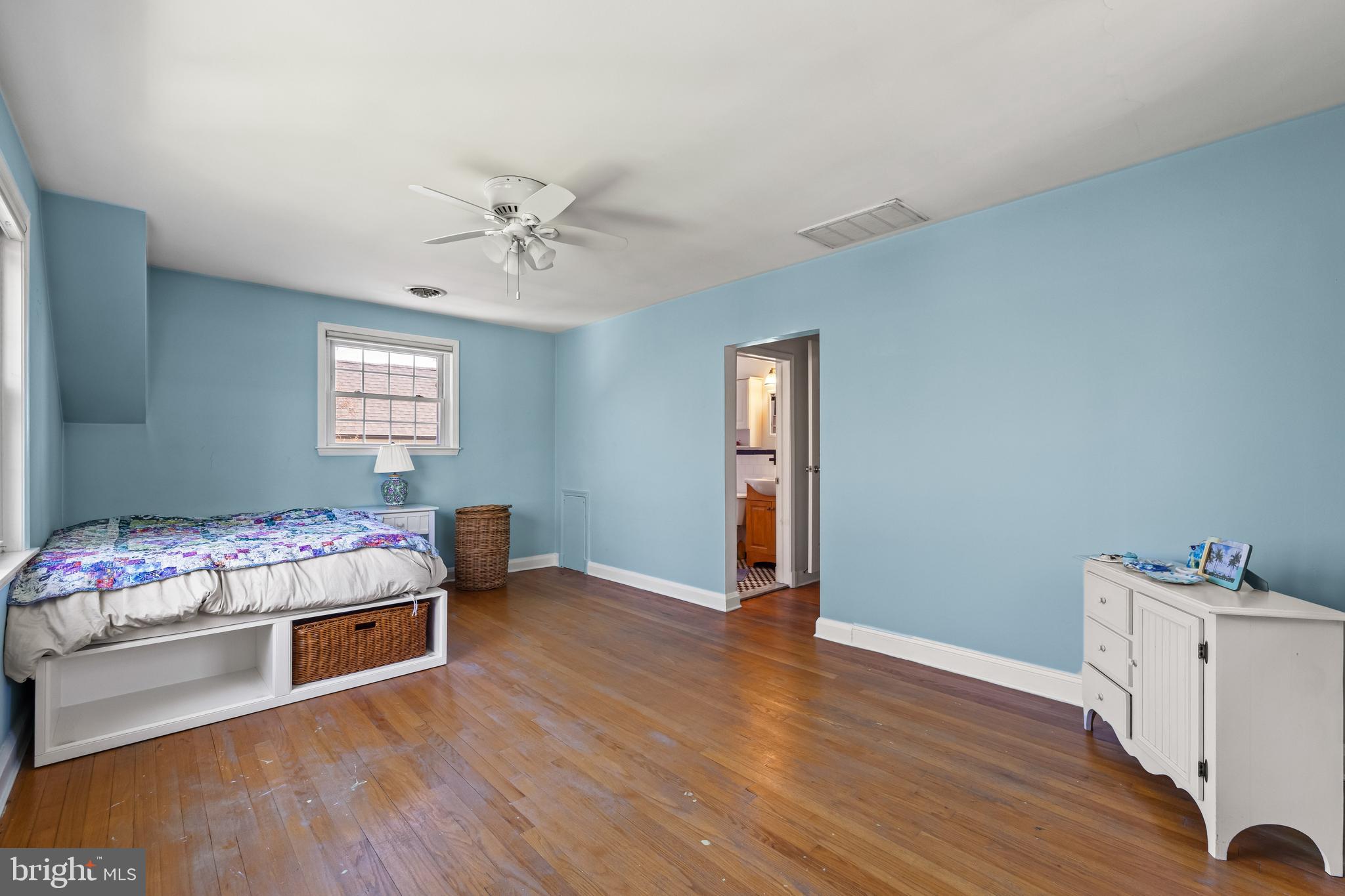 ROLAND PARK - Residential