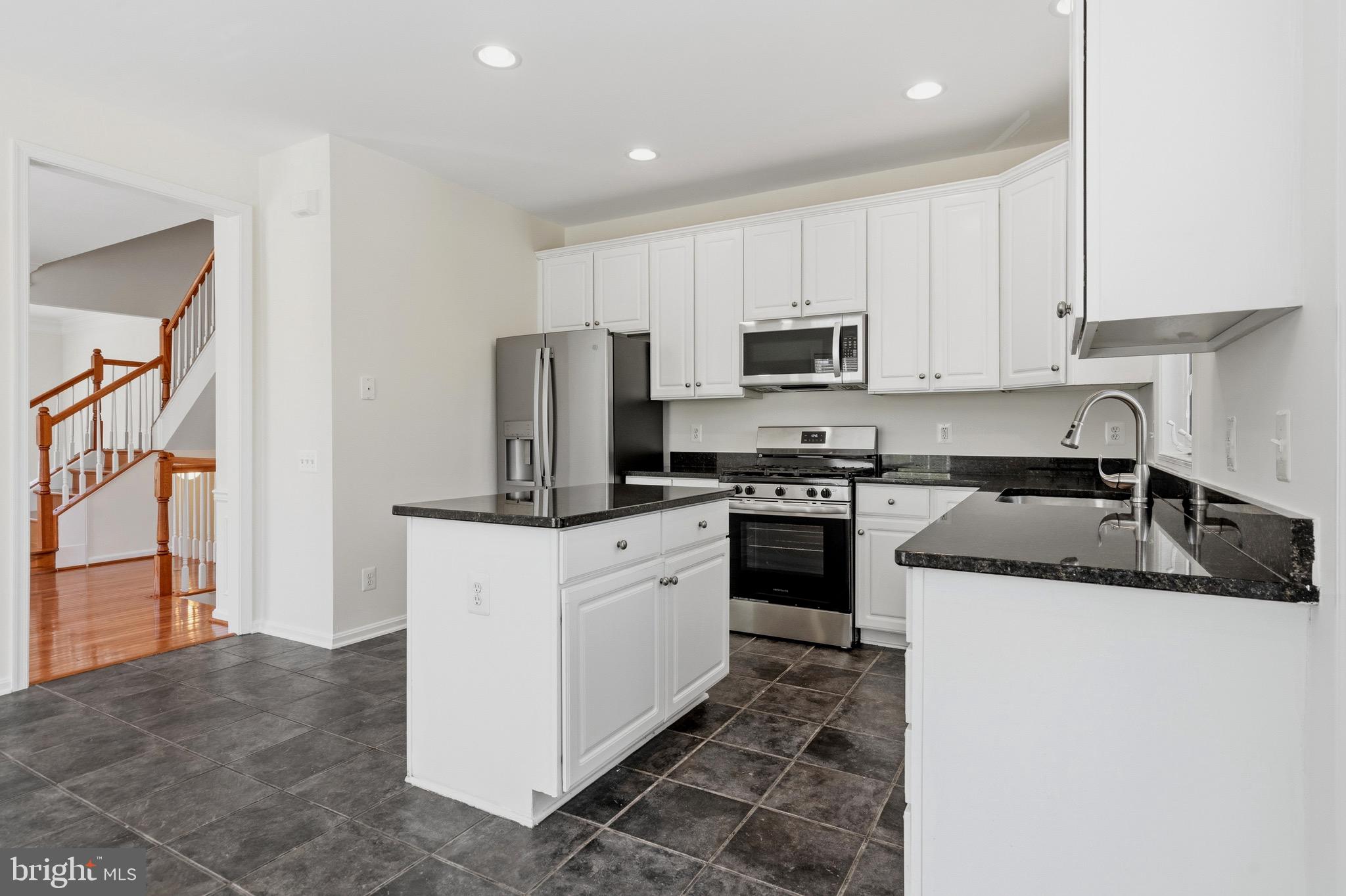 FAIRCREST - Residential