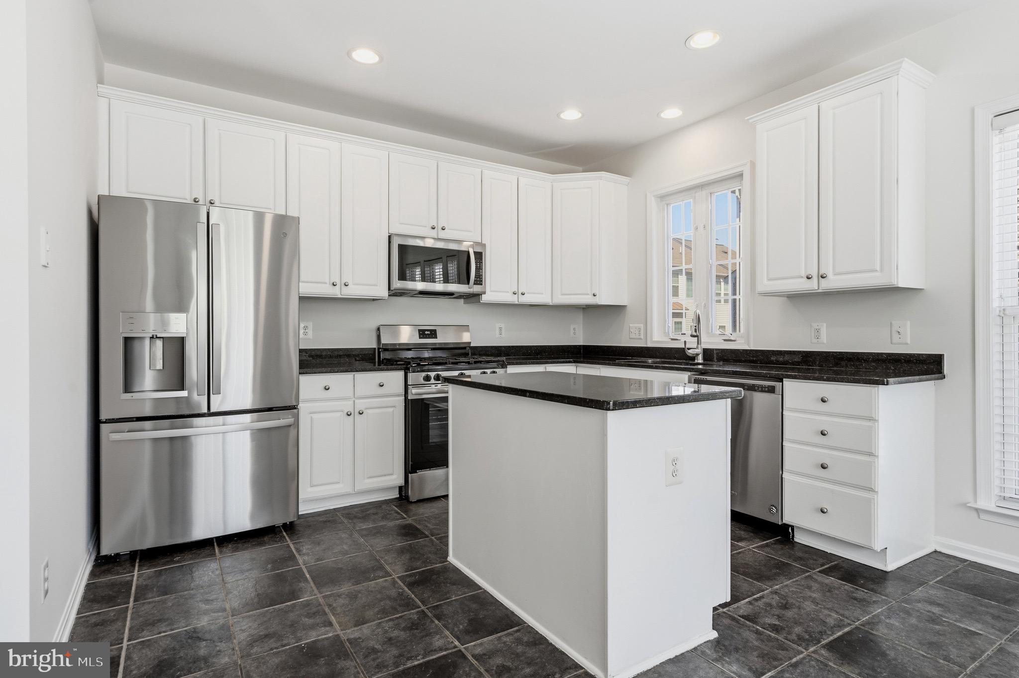 FAIRCREST - Residential