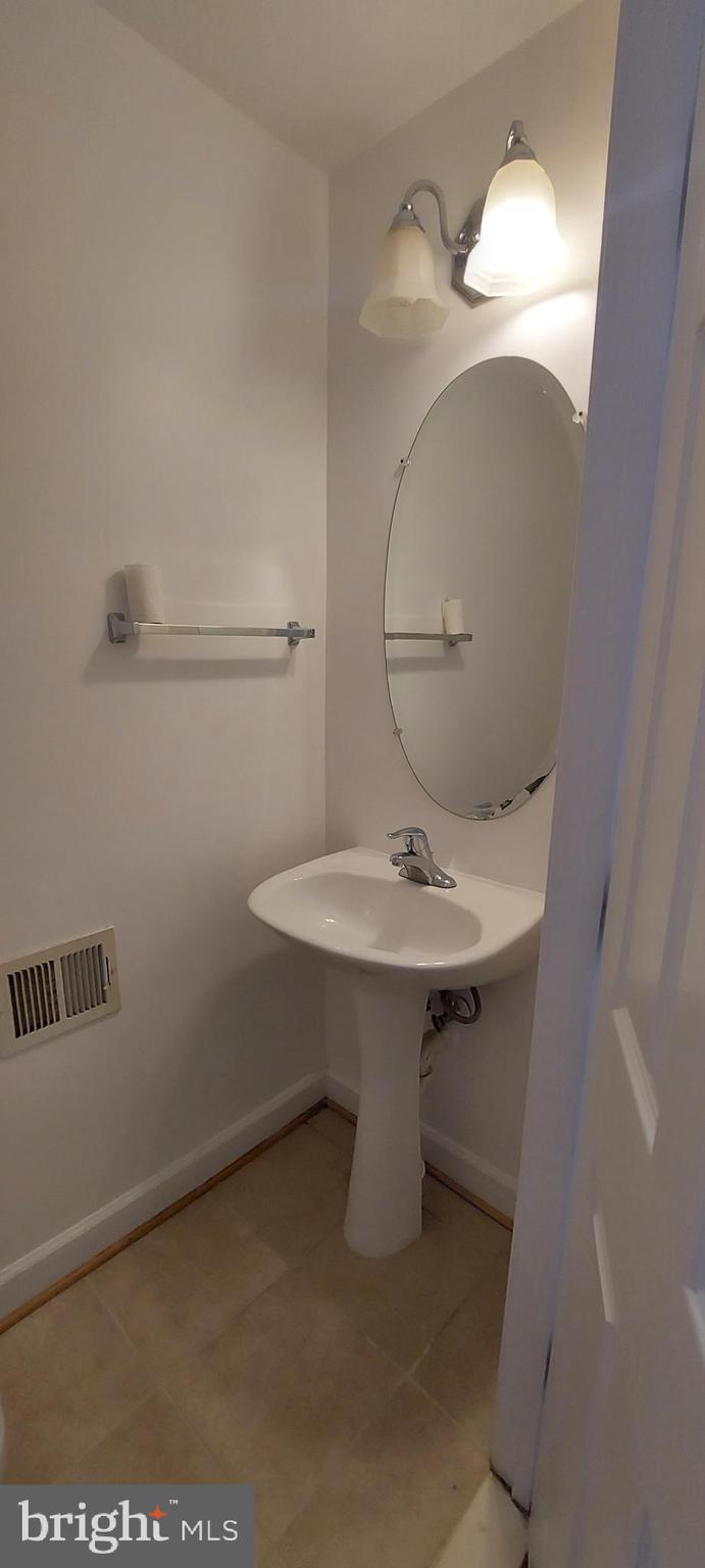 SUMMERFIELD CROSSING - Residential Lease