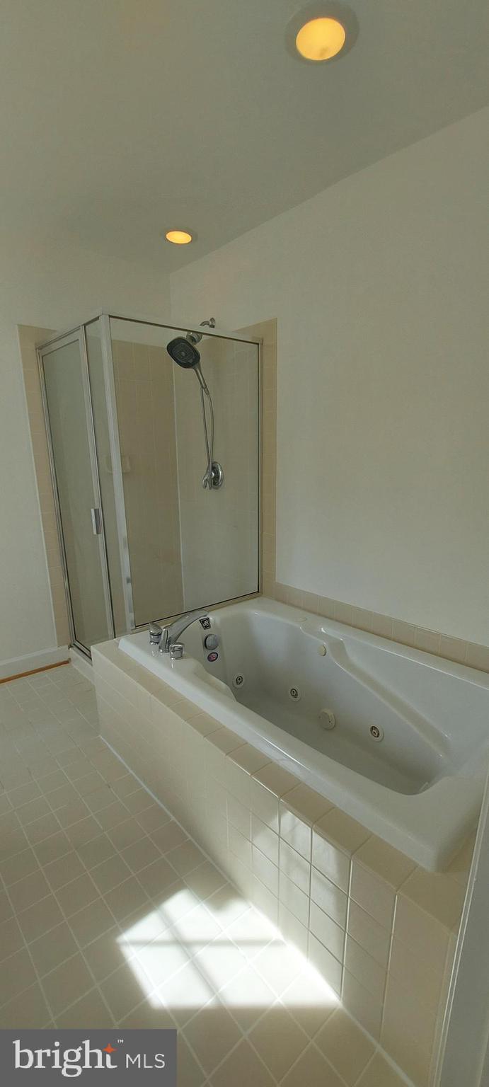 SUMMERFIELD CROSSING - Residential Lease