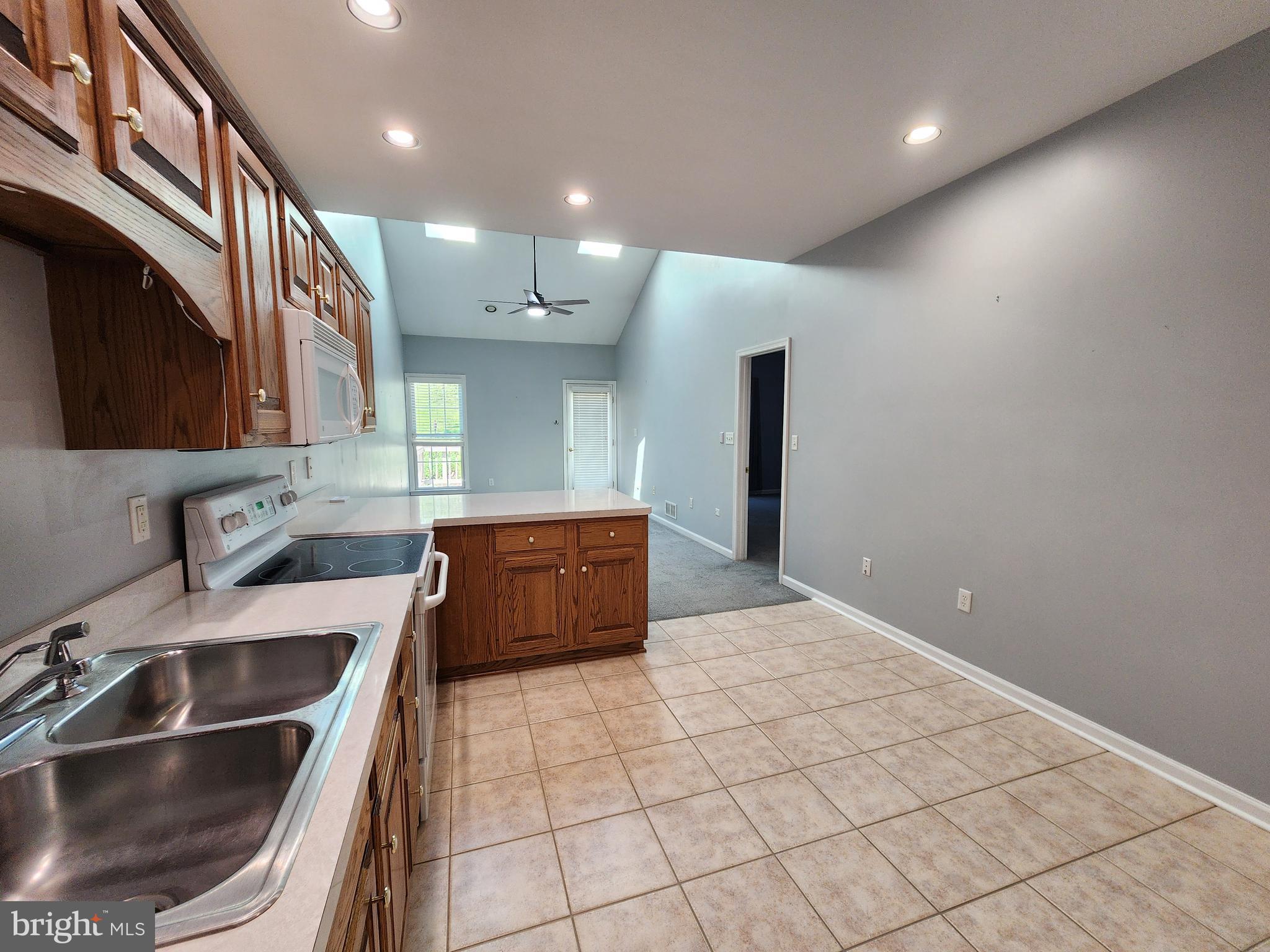 OLDE ORCHARD HILL - Residential