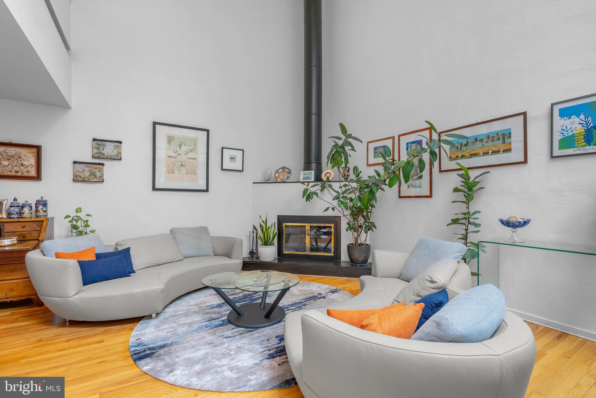 SOCIETY HILL - Residential