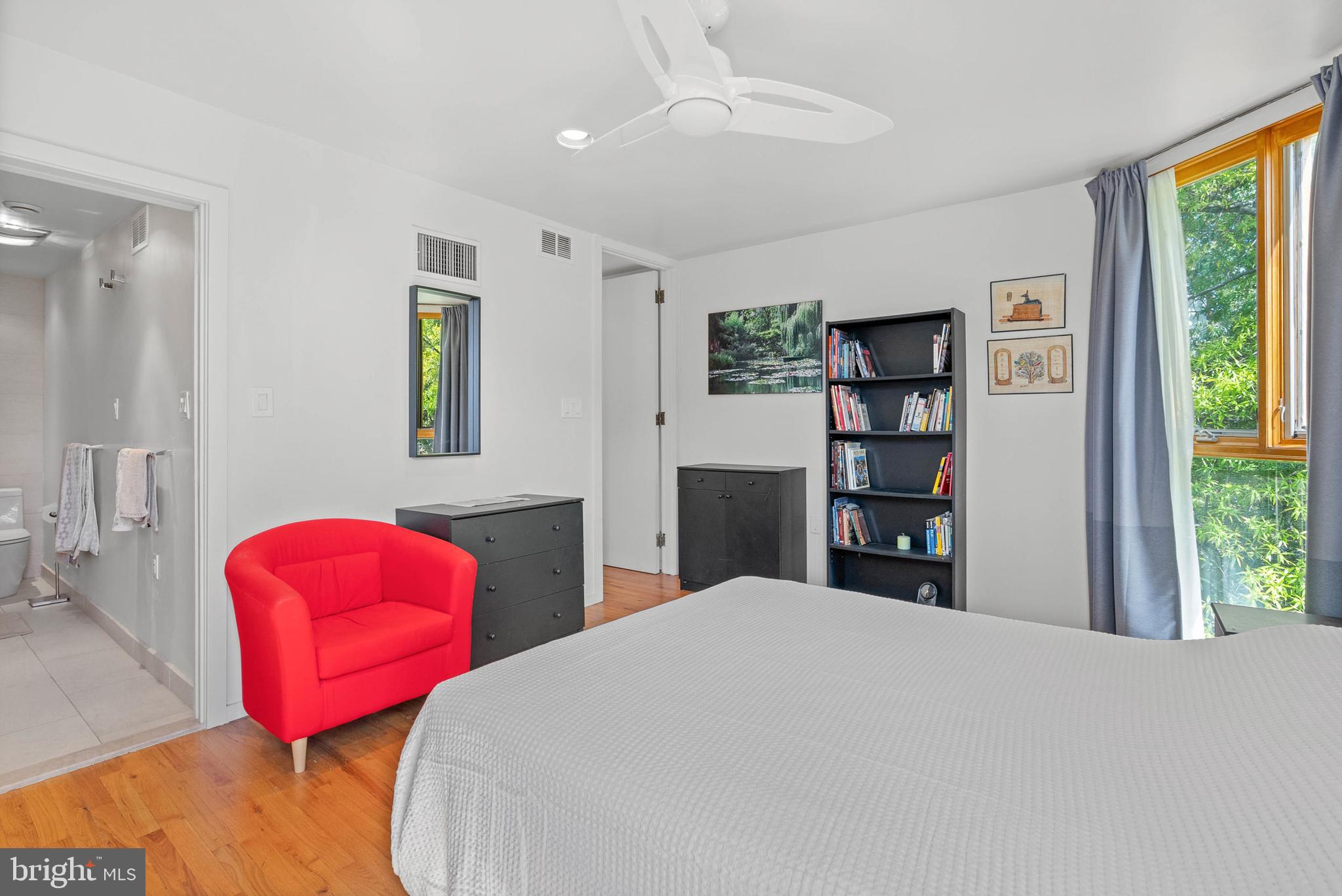 SOCIETY HILL - Residential