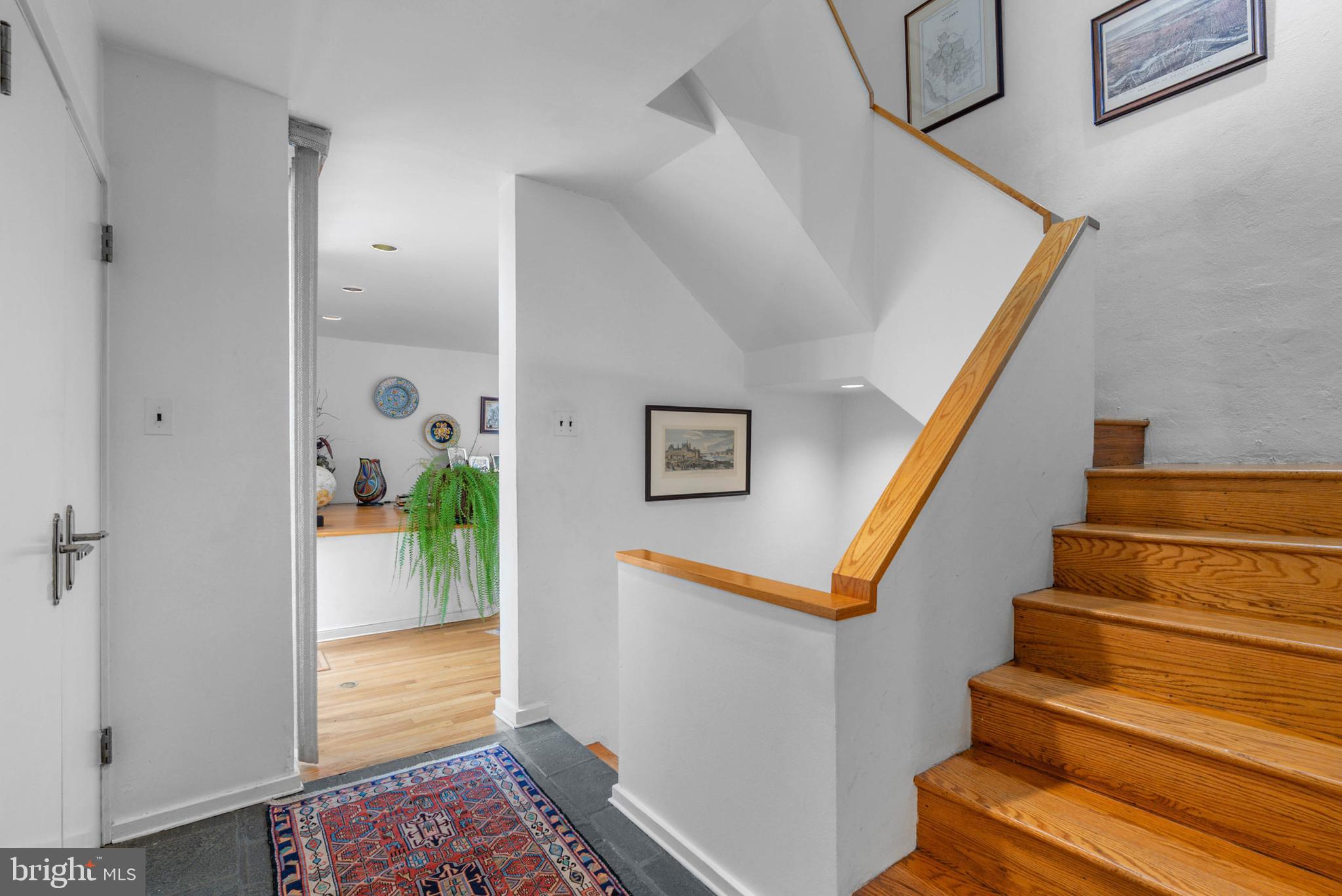 SOCIETY HILL - Residential