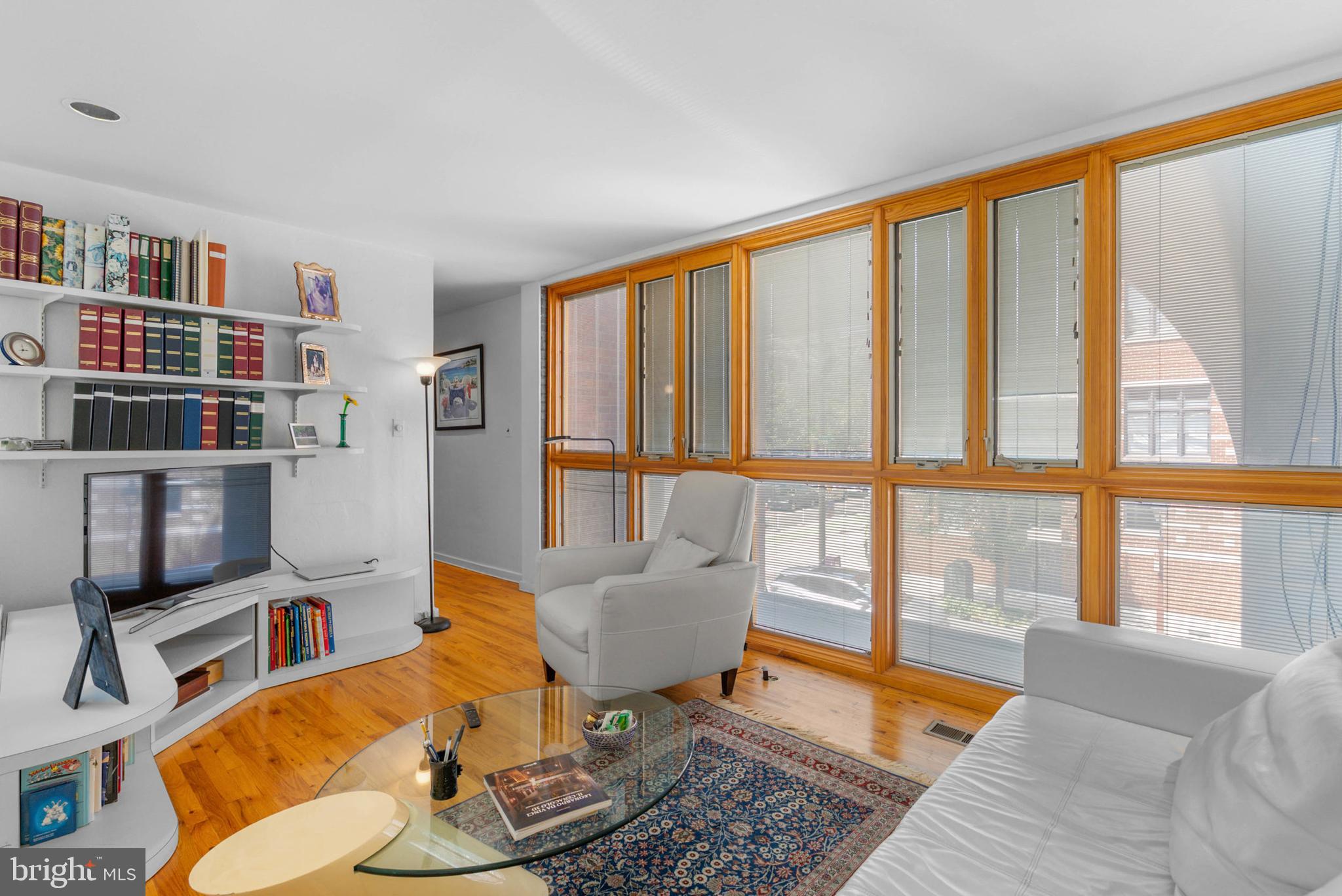 SOCIETY HILL - Residential
