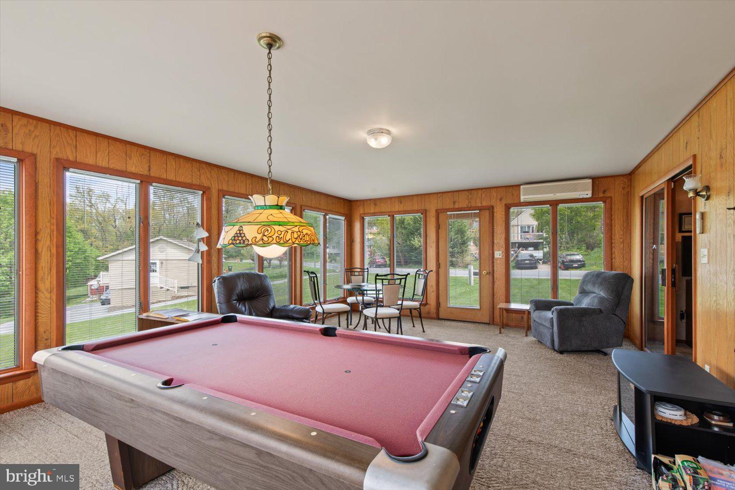SUNSET ACRES - Residential