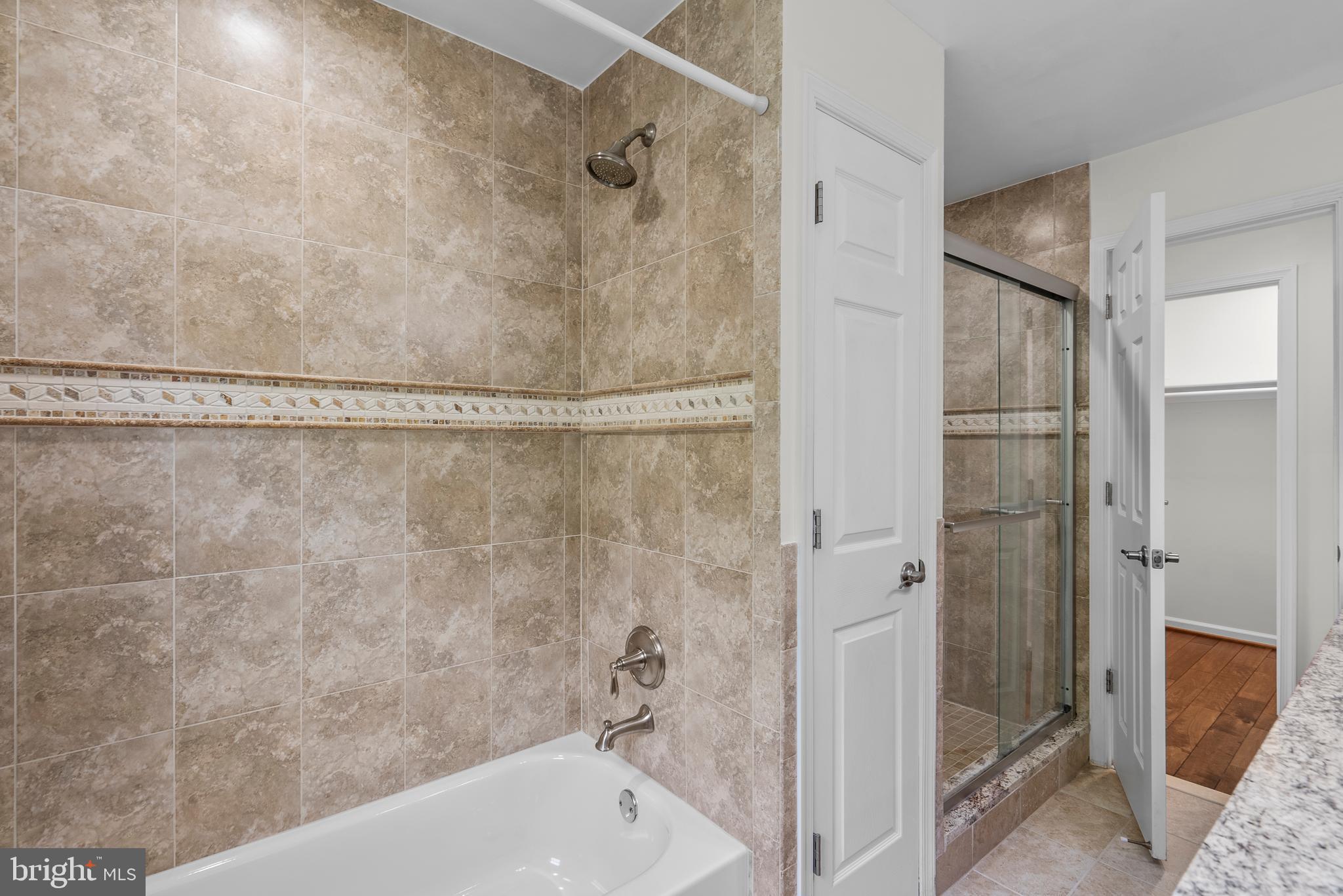 BEAU MONDE ESTATES - Residential