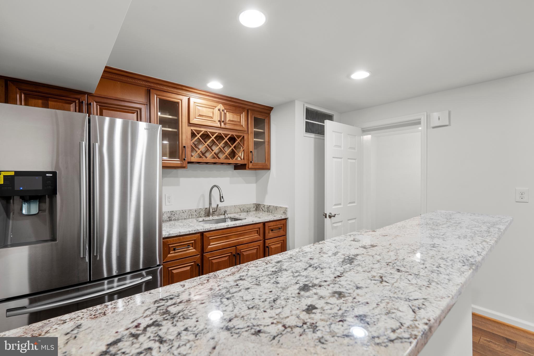 BEAU MONDE ESTATES - Residential