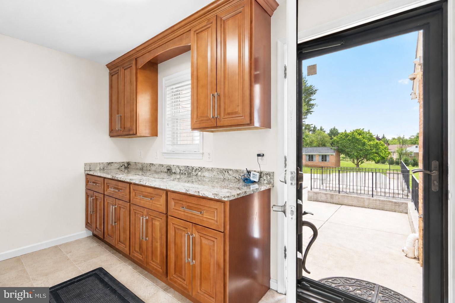 BEAU MONDE ESTATES - Residential