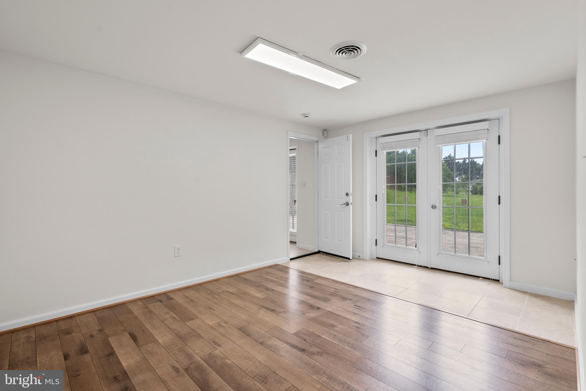 BEAU MONDE ESTATES - Residential
