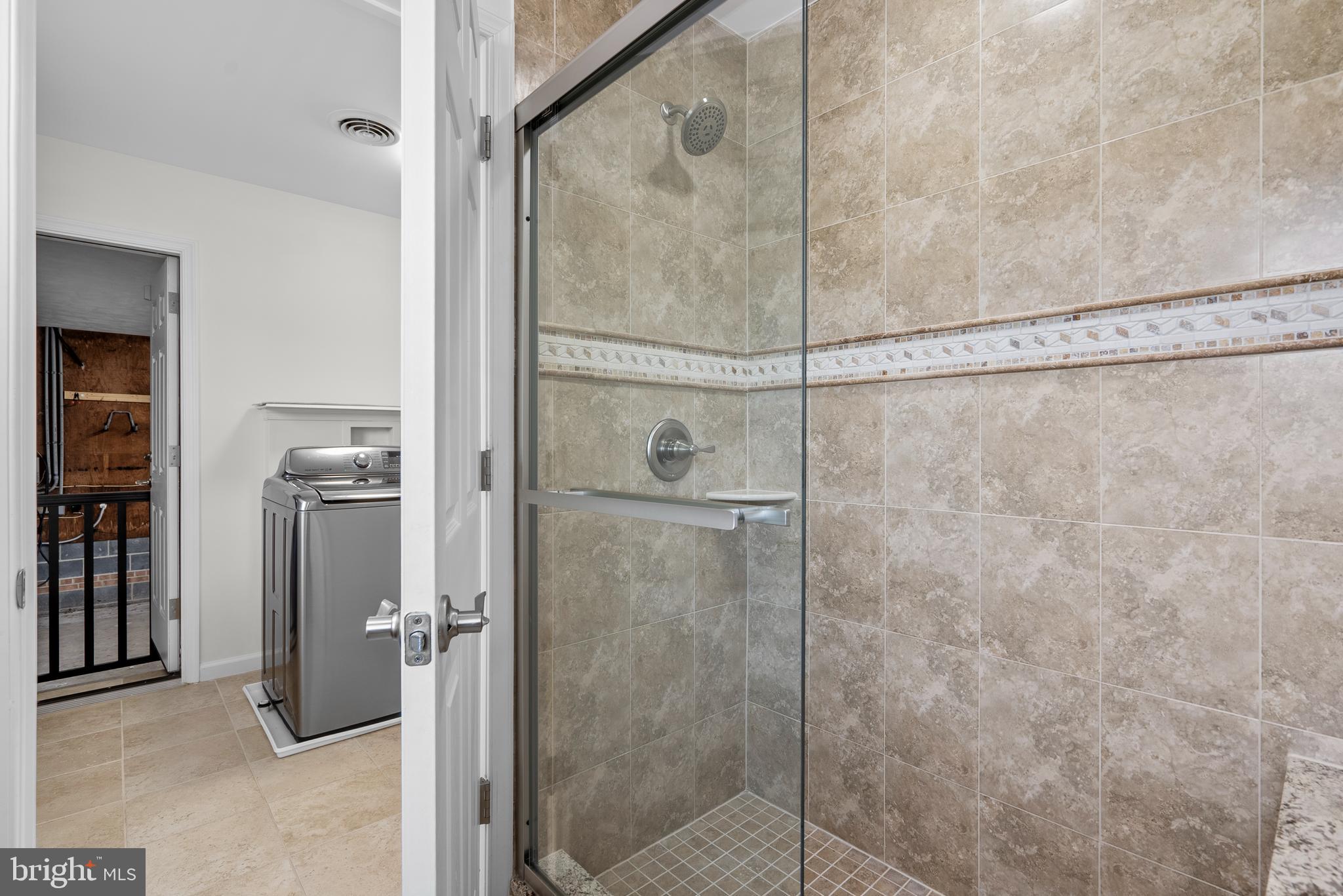 BEAU MONDE ESTATES - Residential