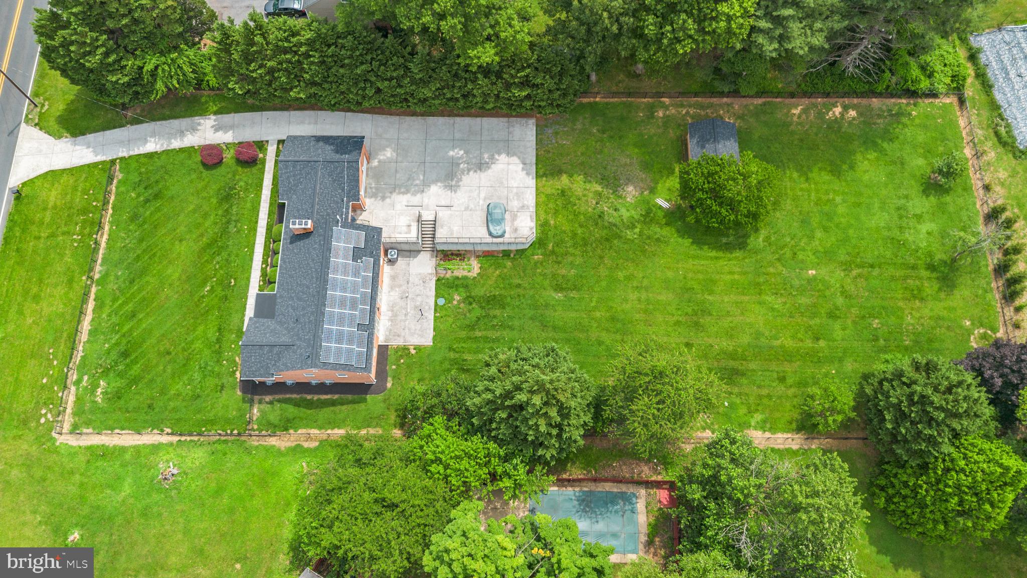 BEAU MONDE ESTATES - Residential