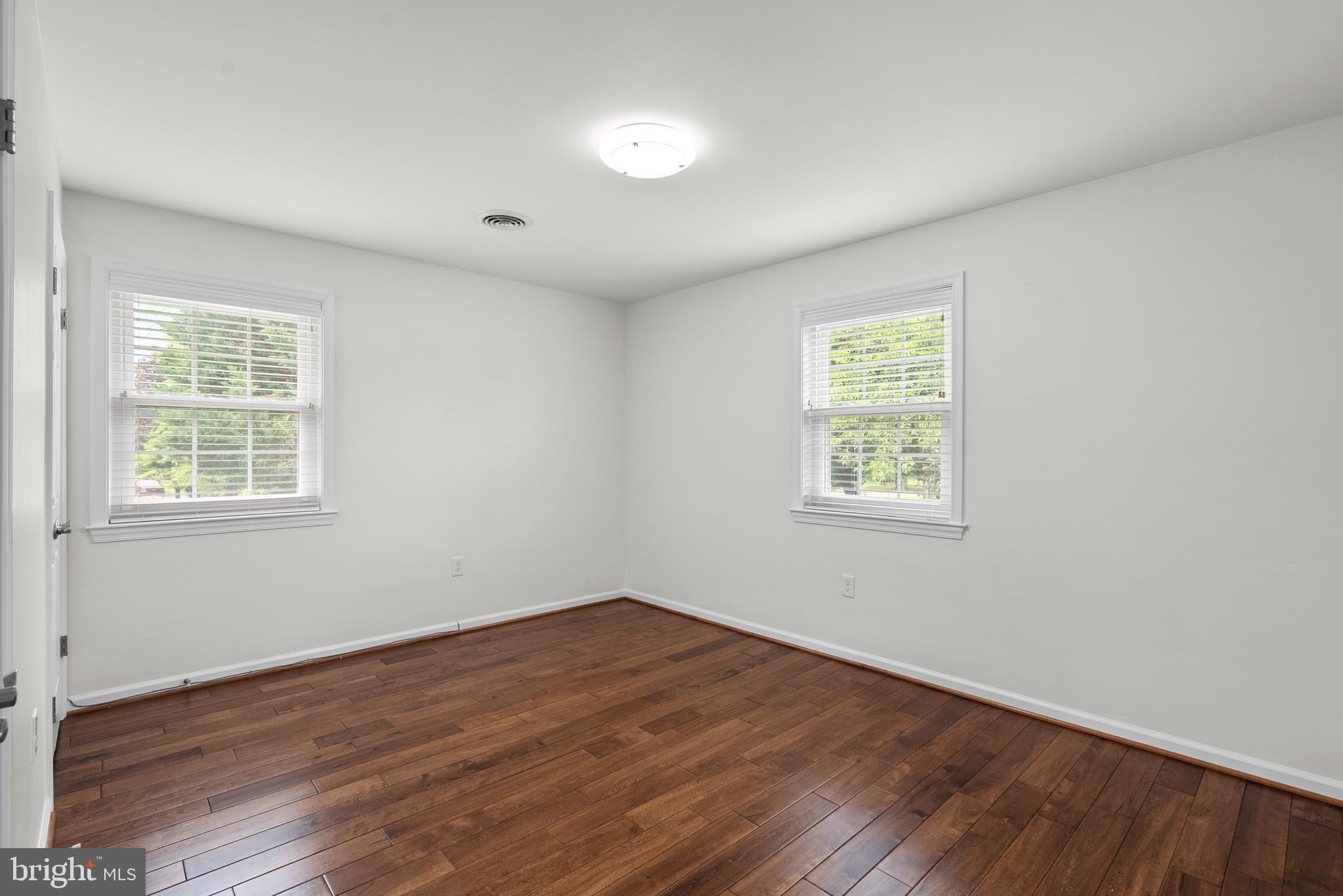BEAU MONDE ESTATES - Residential