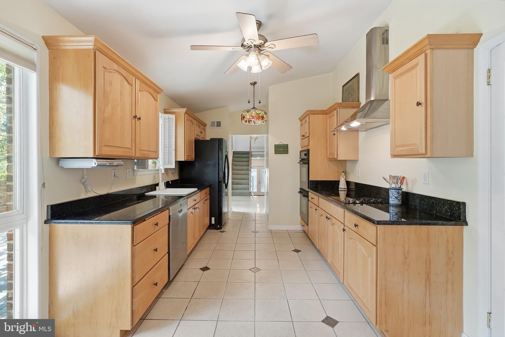 POTOMAC VILLAGE - Residential