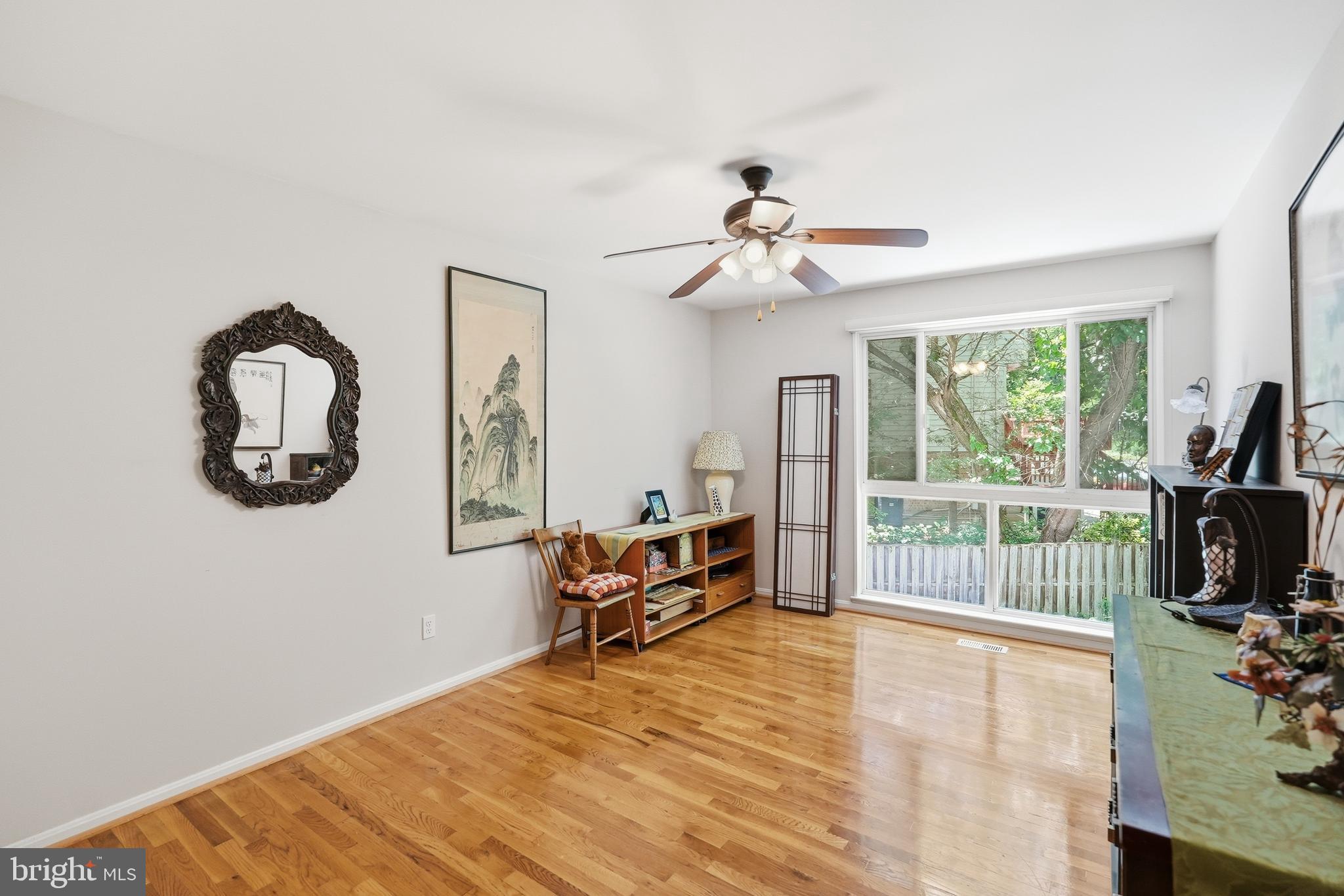 POTOMAC VILLAGE - Residential