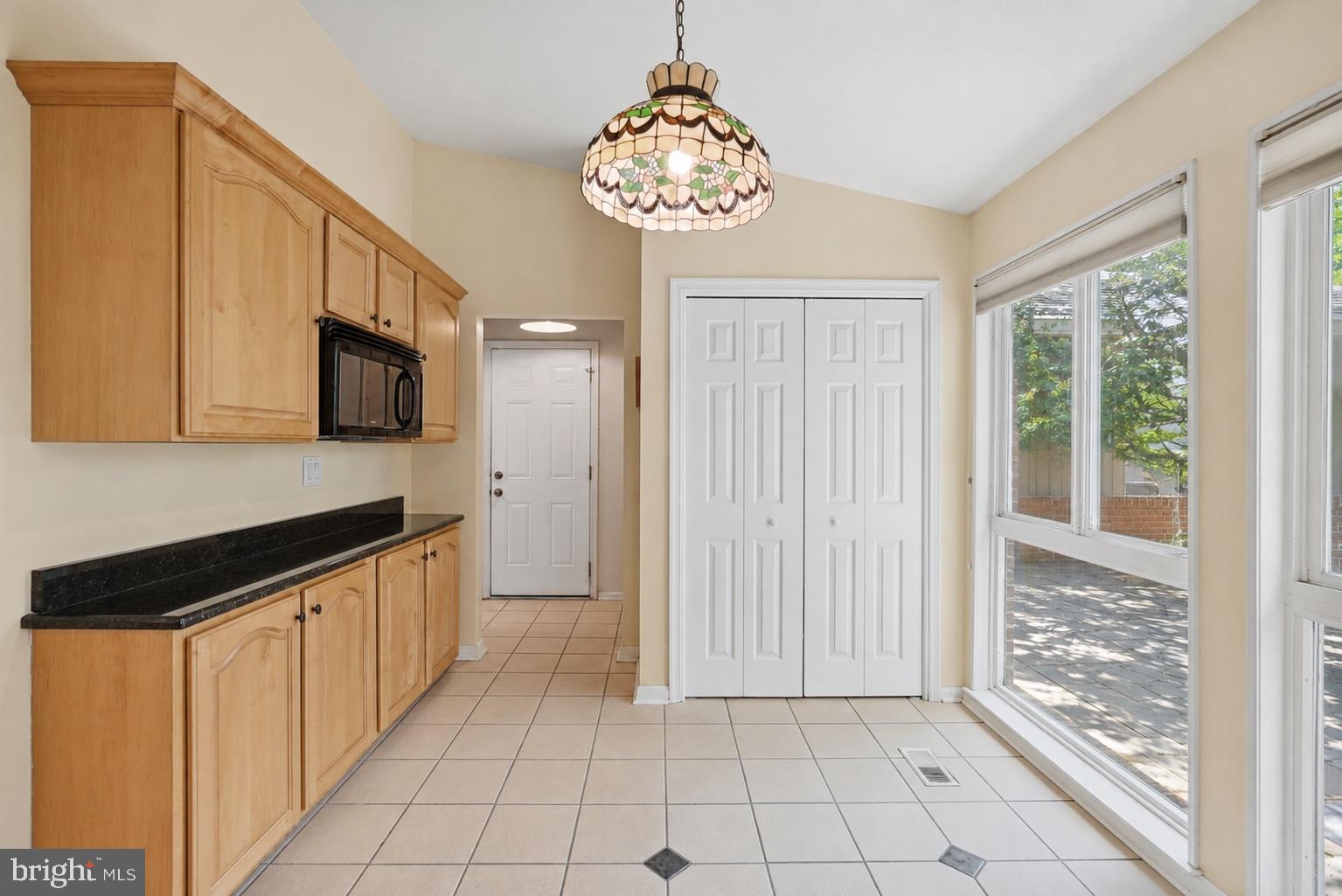 POTOMAC VILLAGE - Residential
