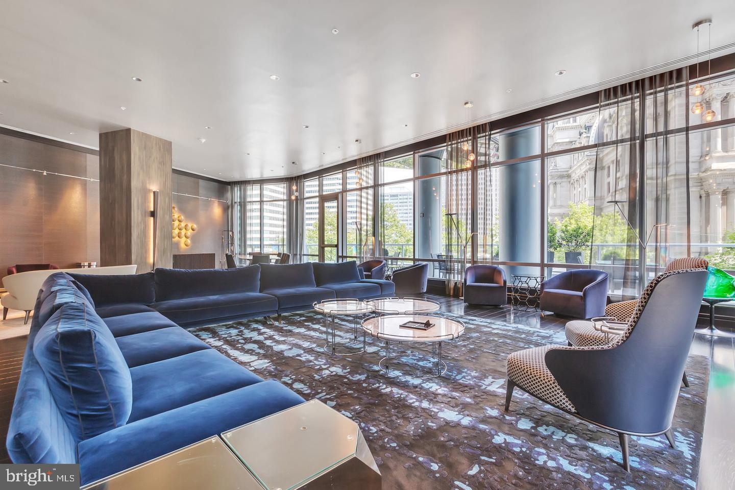 PENN SQUARE - Residential