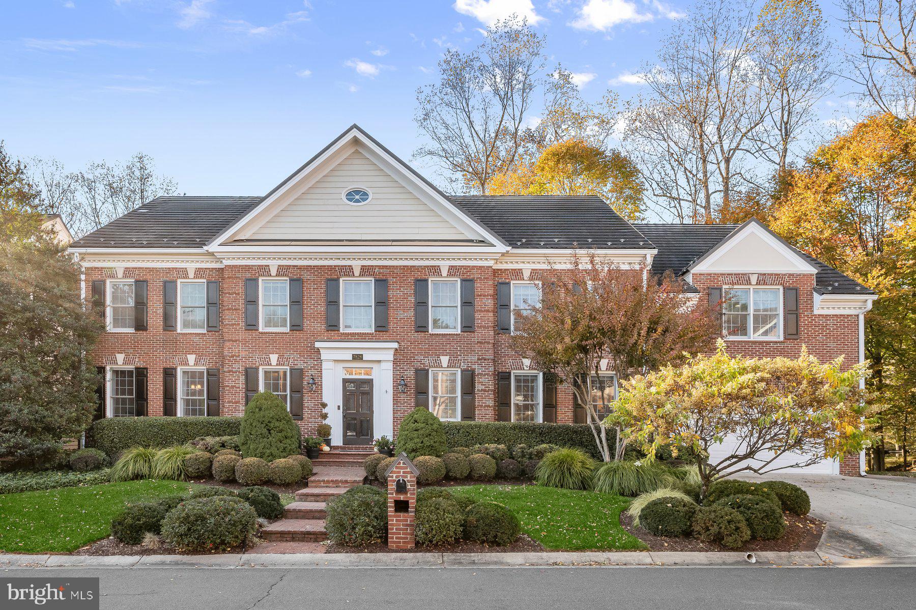 RIVER FALLS - Residential