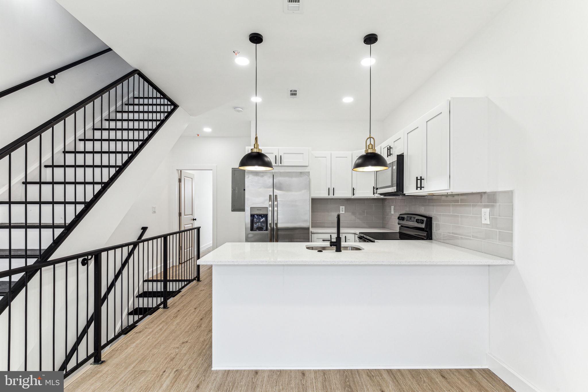 PHILADELPHIA - Residential Income