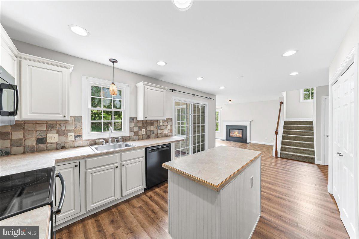 HEATHER GROVE - Residential