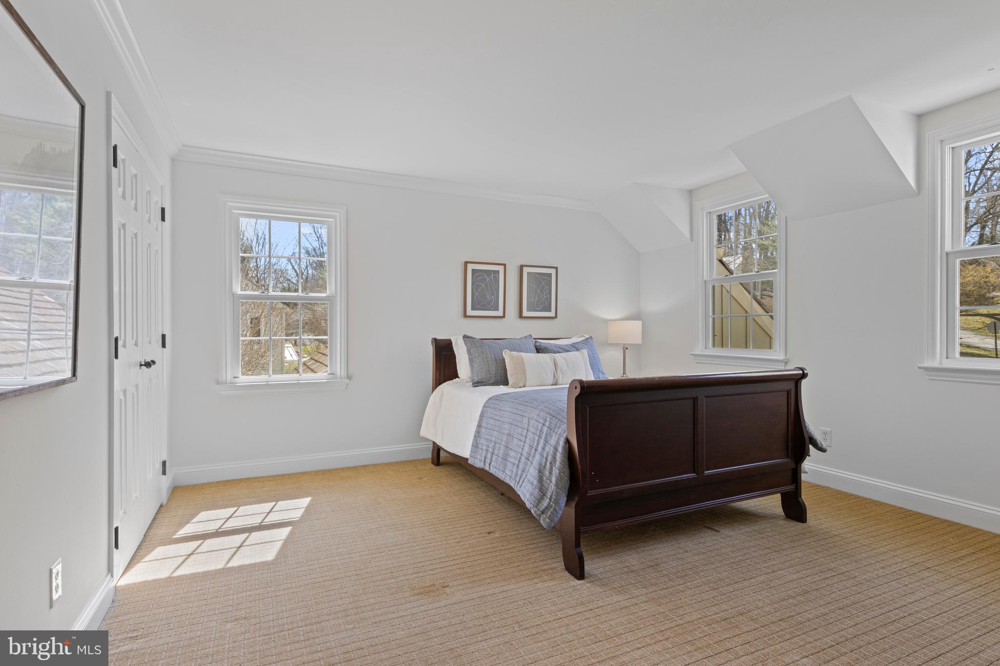 RAVENSCLIFF - Residential