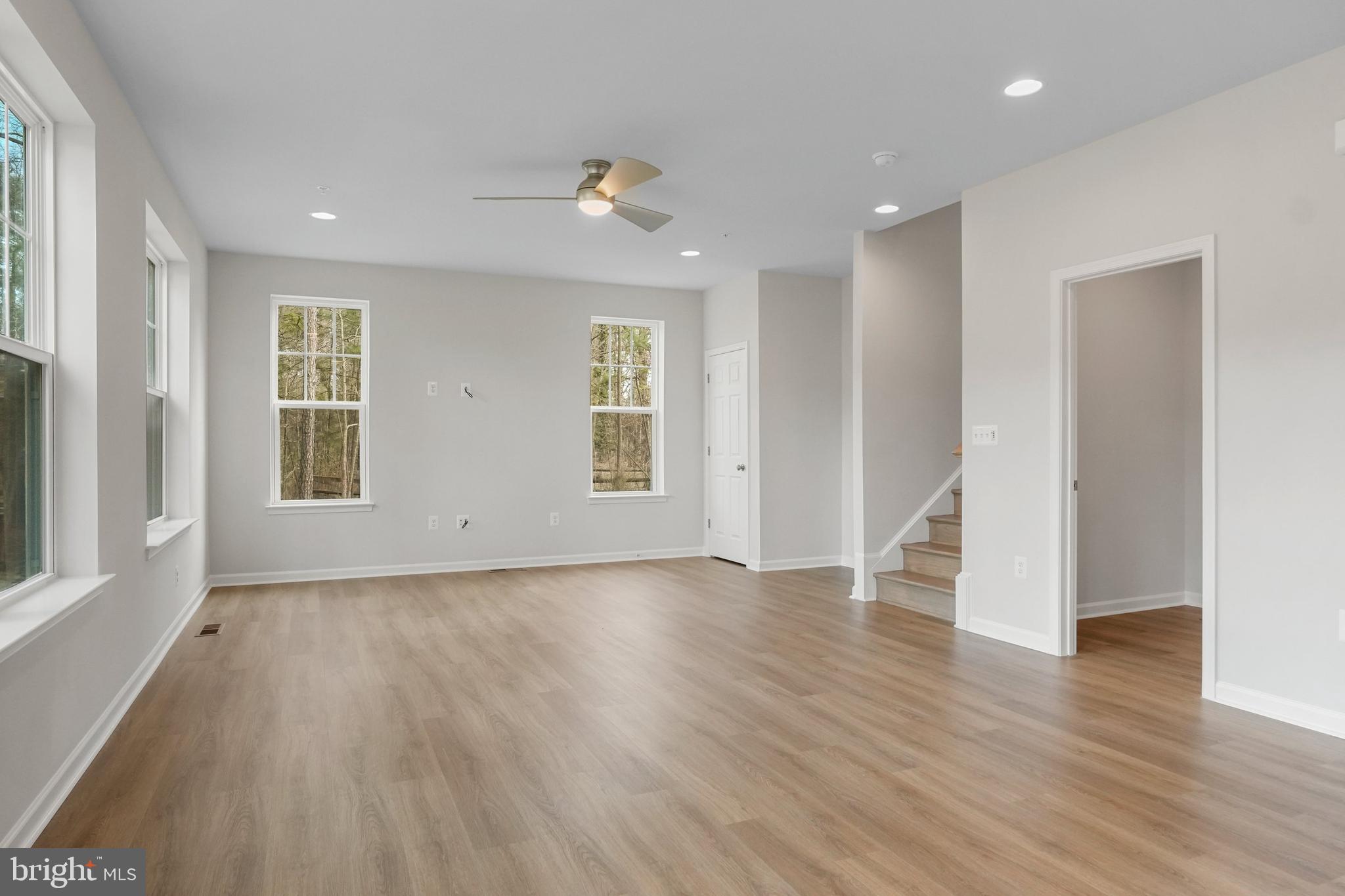 SWAN POINT - Residential