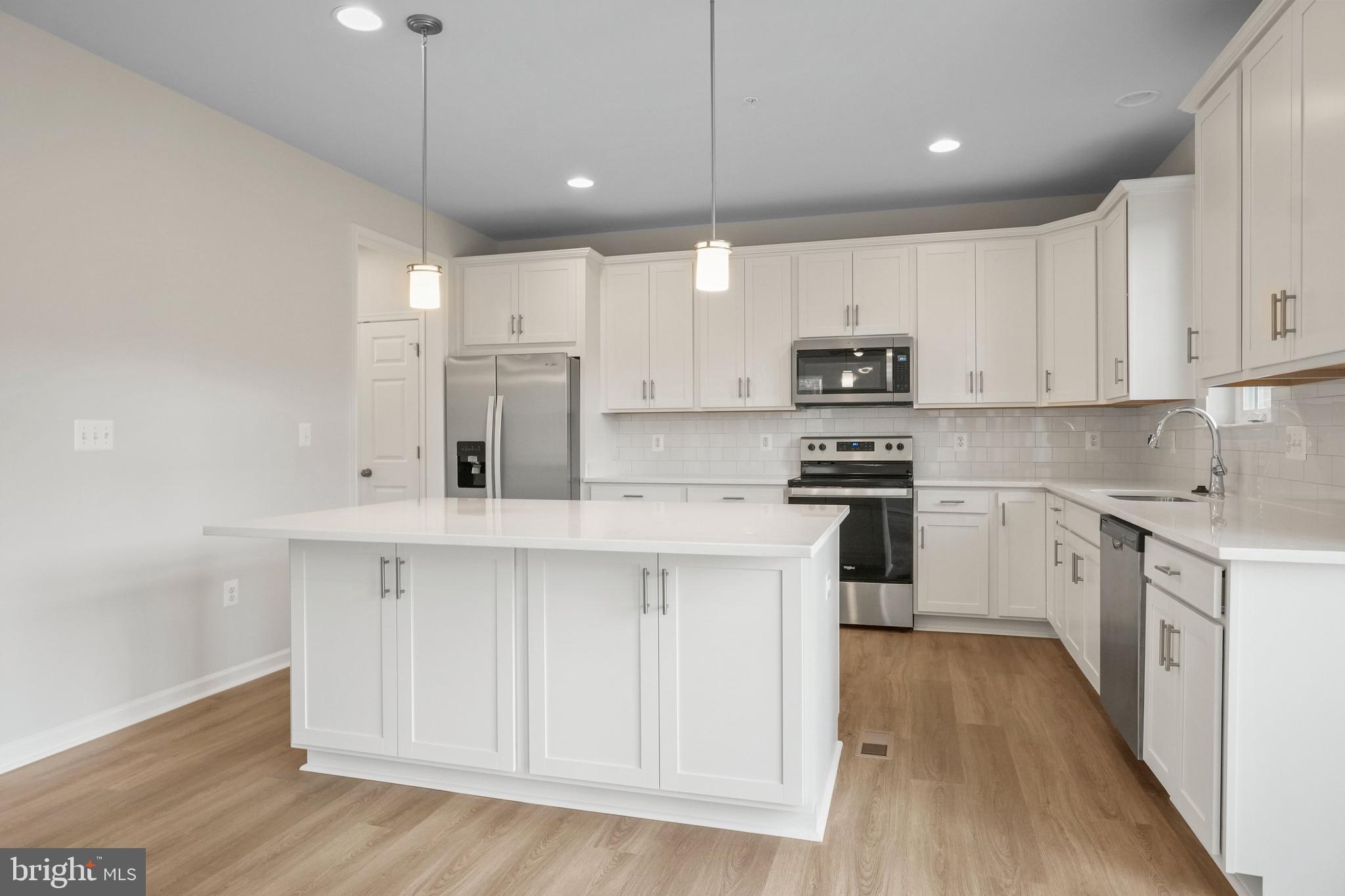 SWAN POINT - Residential