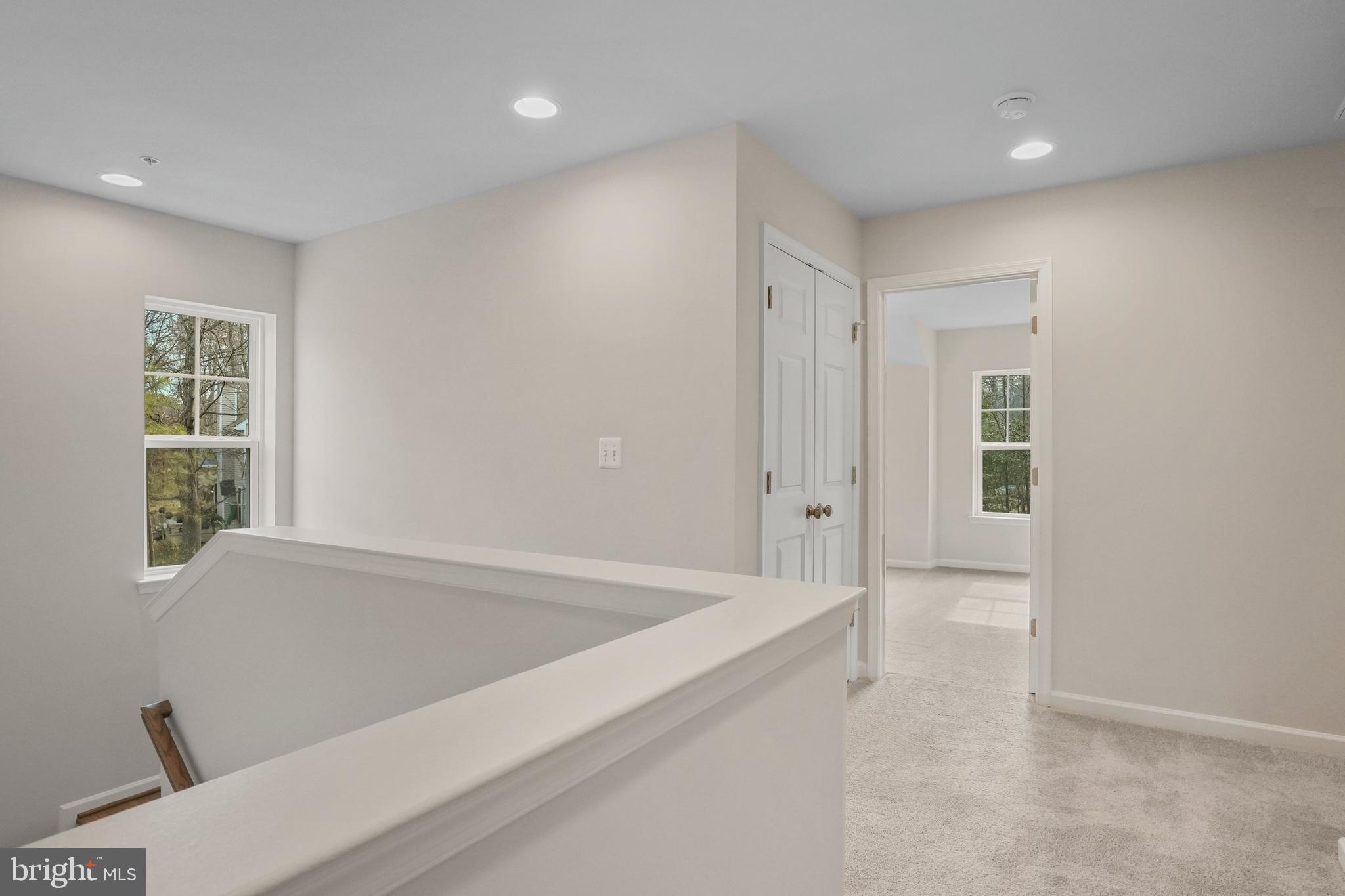 SWAN POINT - Residential
