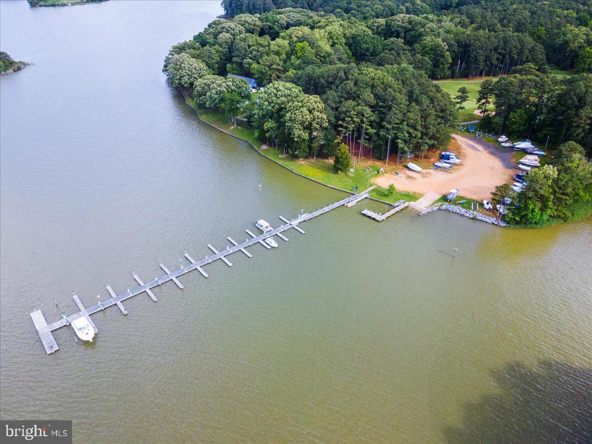 SWAN POINT - Residential