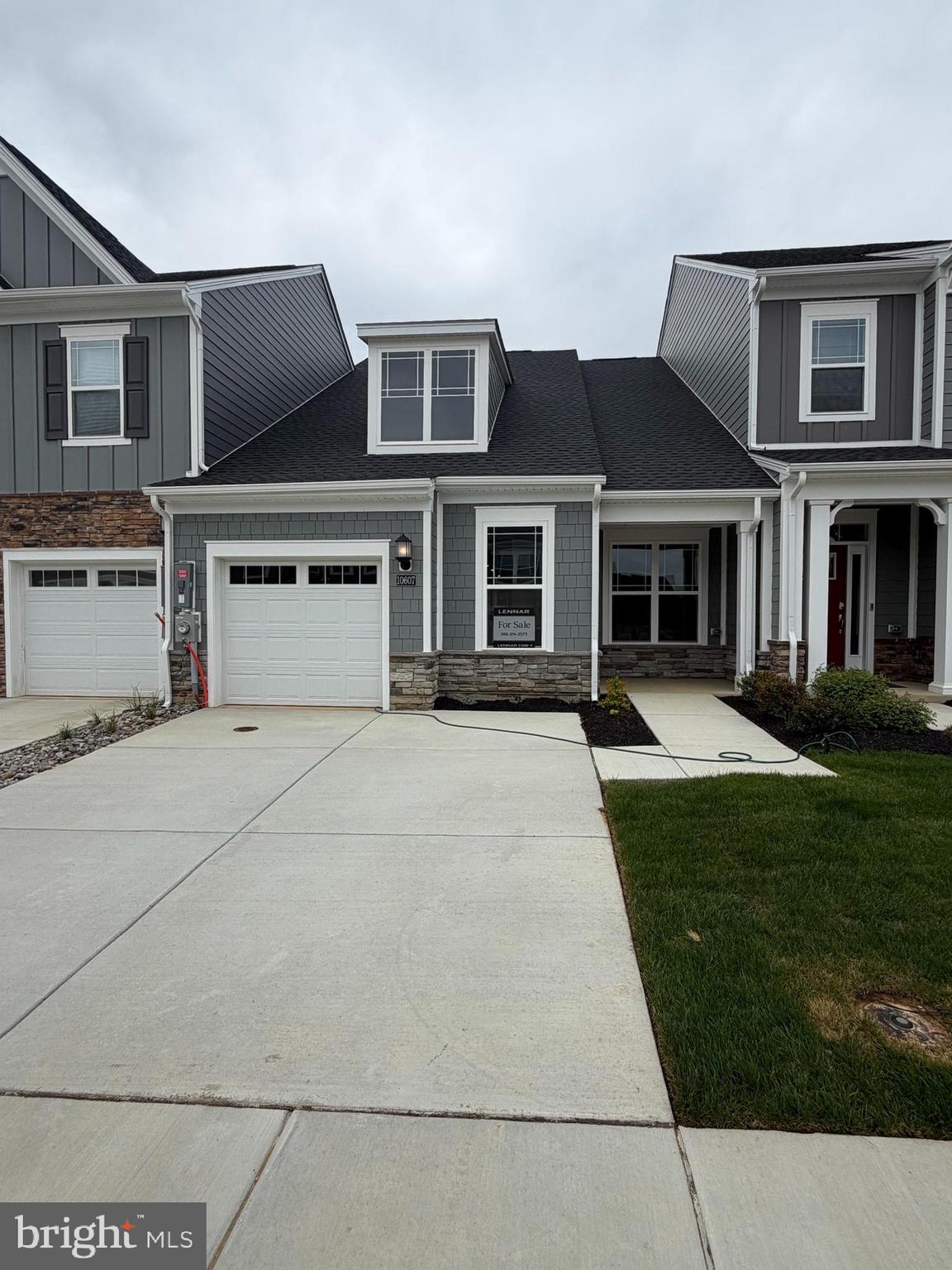 The last Hamlin 2 bedroom homes until 2027! Do not miss your last chance! This home has it all! Just under 1400 sqft 2 bed, 2 bath, 1 car garage, fenced in yard, and more!