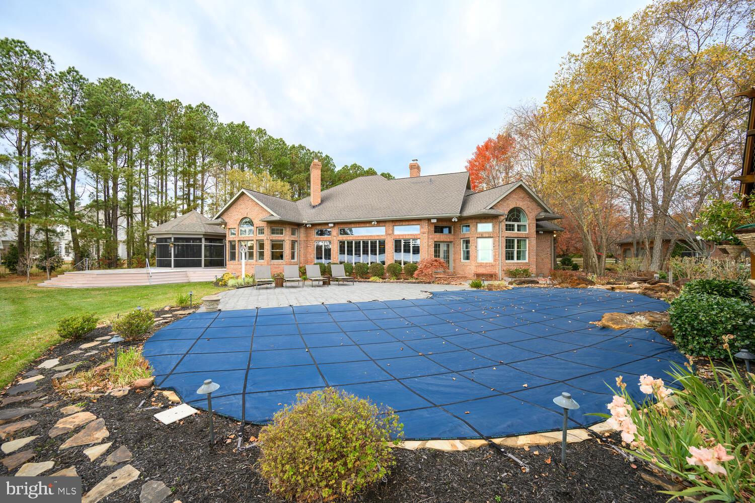 LYNNEWOOD - Residential