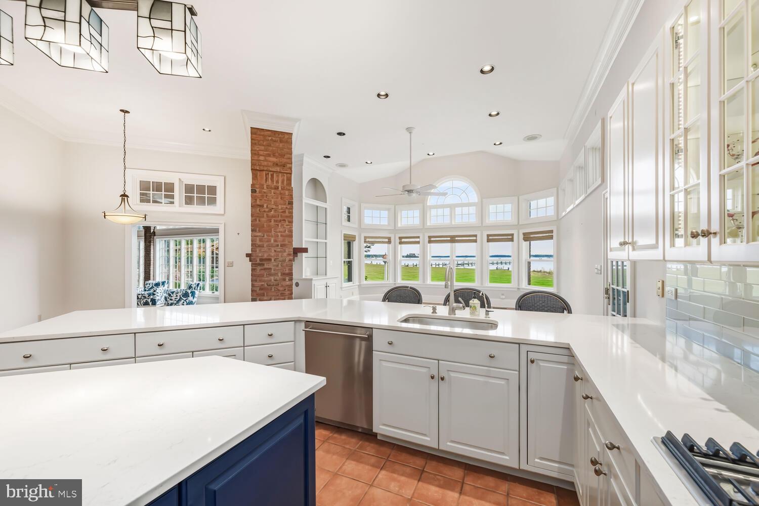 LYNNEWOOD - Residential