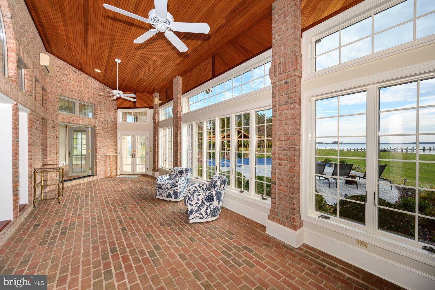 LYNNEWOOD - Residential