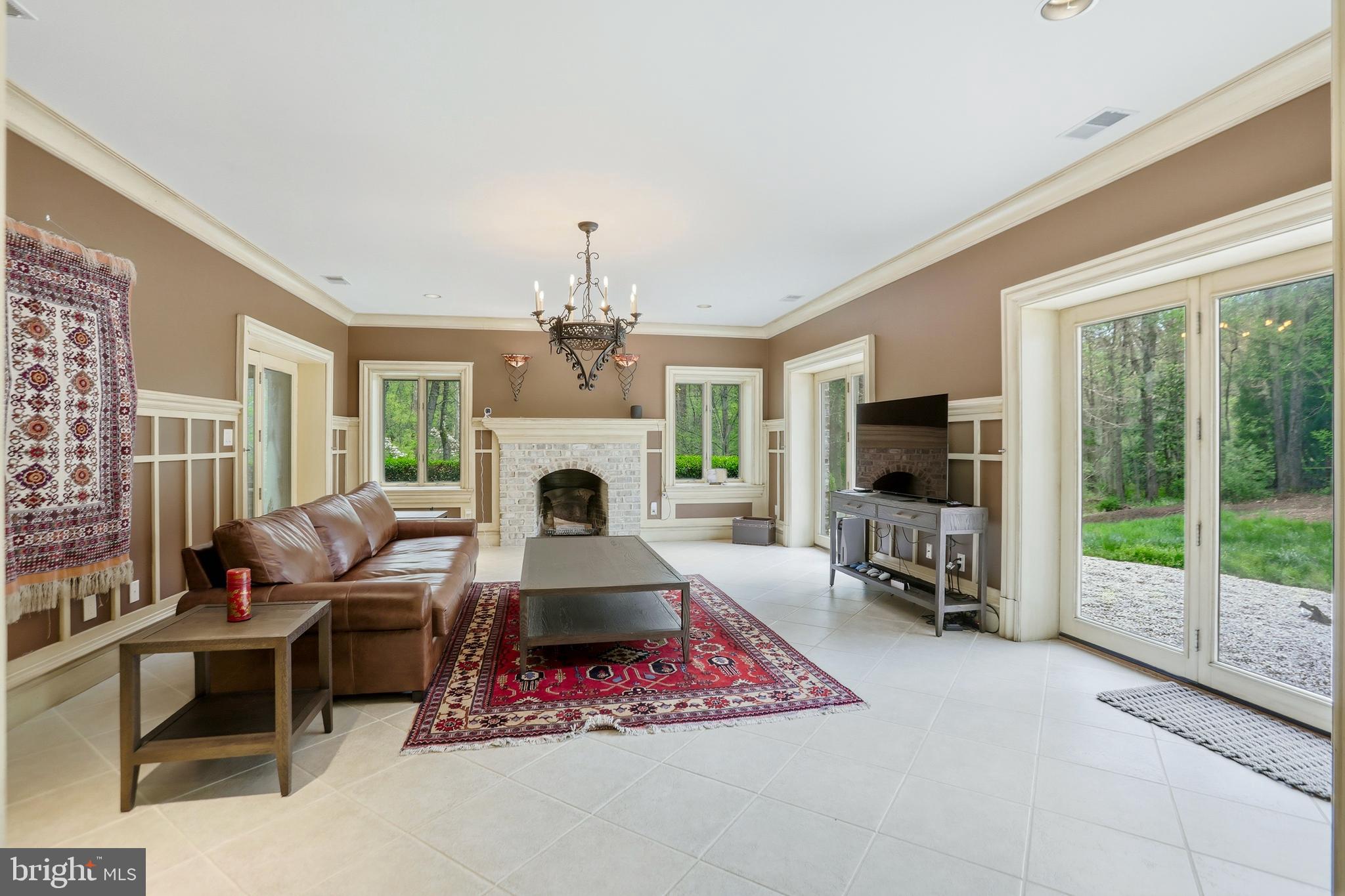 KENTLAND POND - Residential