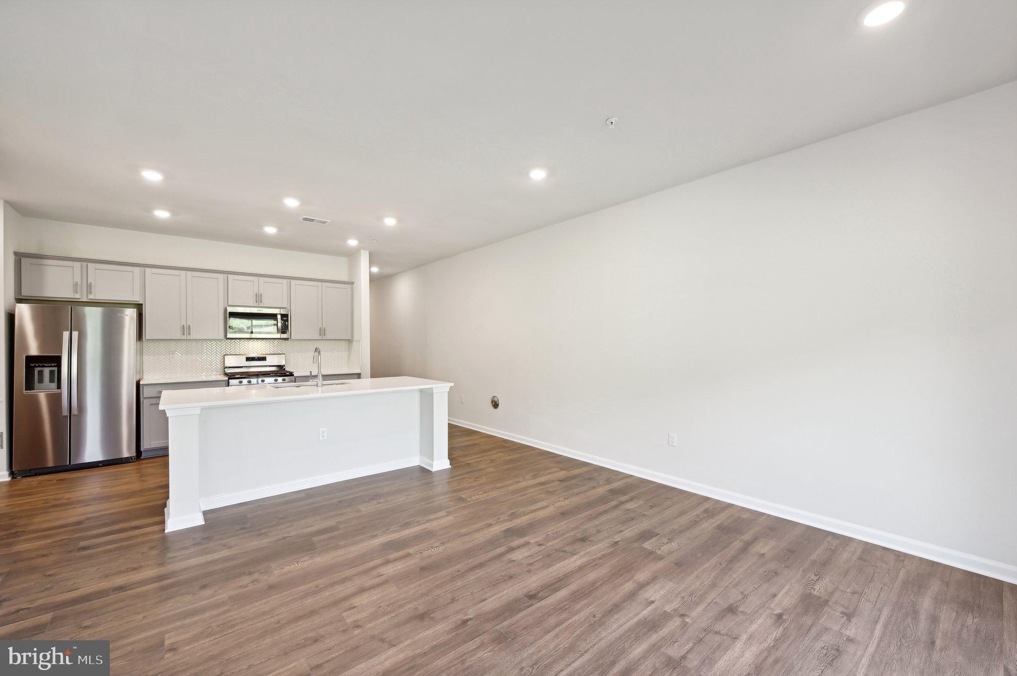 RIDGELY'S RESERVE - Residential