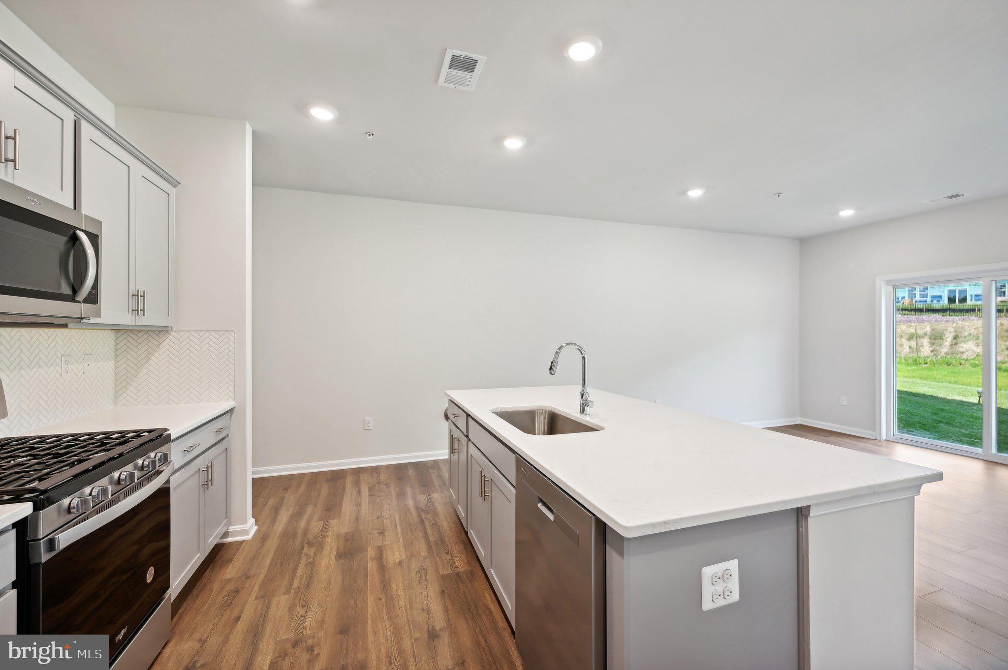 RIDGELY'S RESERVE - Residential