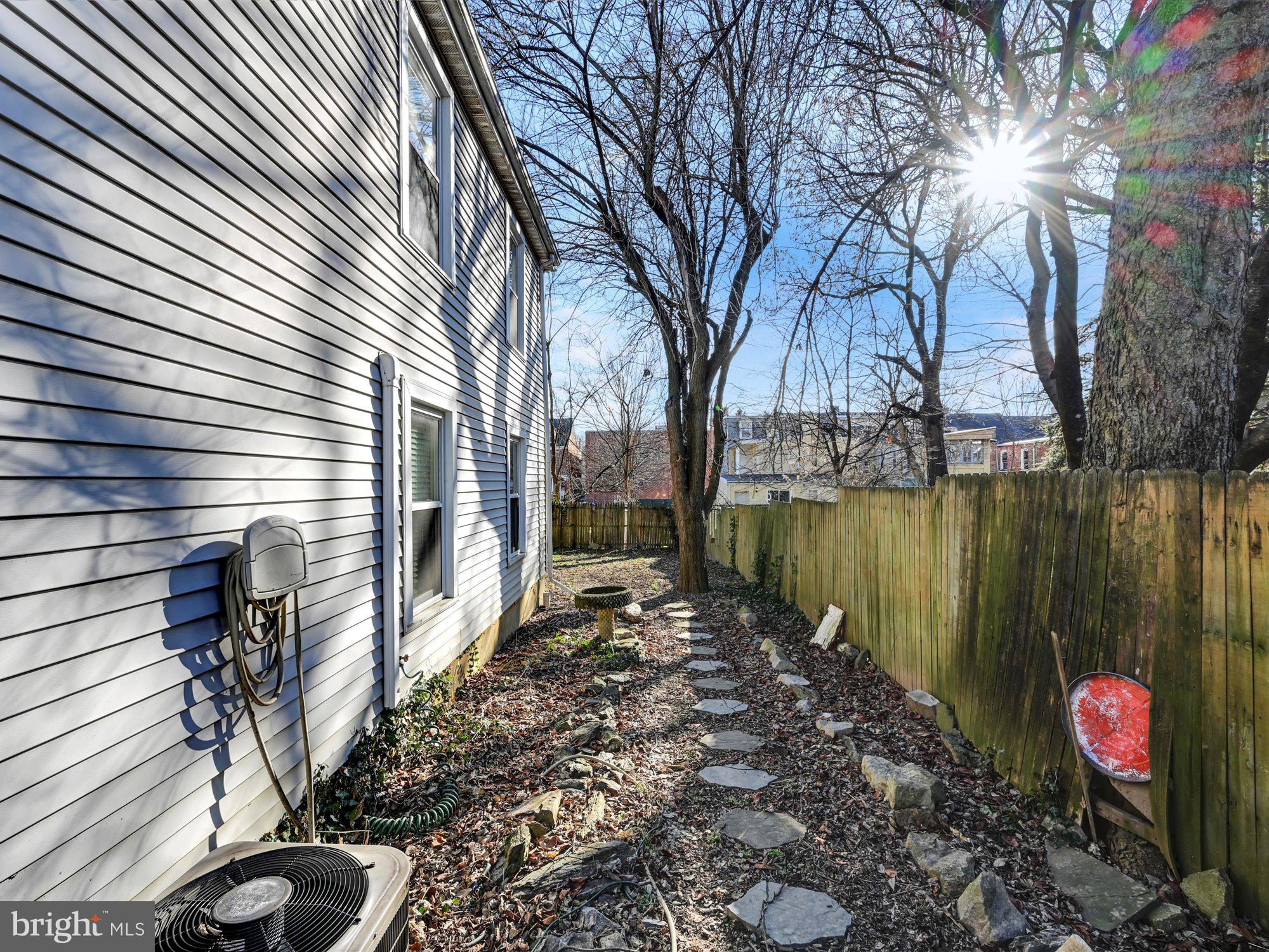 7TH WARD - Residential