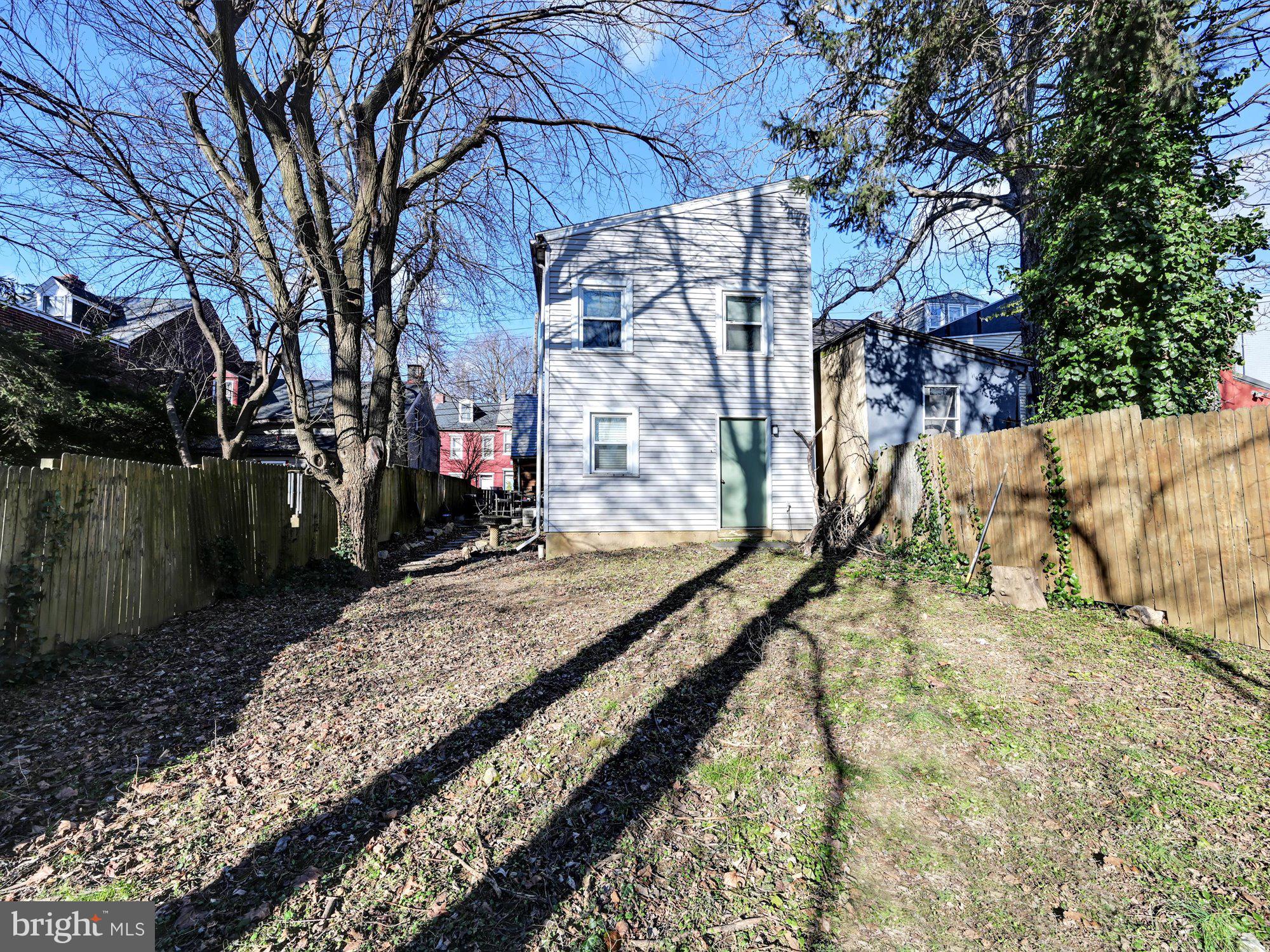 7TH WARD - Residential
